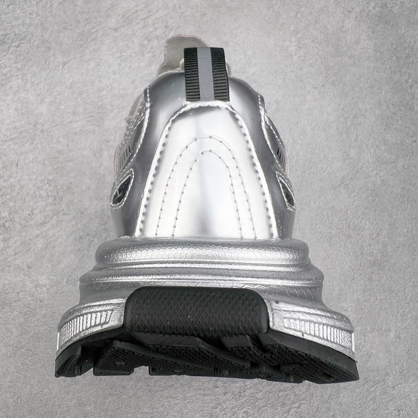 图片[8]-GG-CC Chunky Low白鹿同款独星球 2024新款GGCC低帮复古厚底增高老爹鞋 时髦look轻松定格 不费力展现率性氛围 原版正确大底 高档银盒 酷帅机能风不规则设计大底 8CM 增高厚底 大长腿既视感轻松拿捏 货号：G24X9833 尺码：35 36 37 38 39 40-选品中心