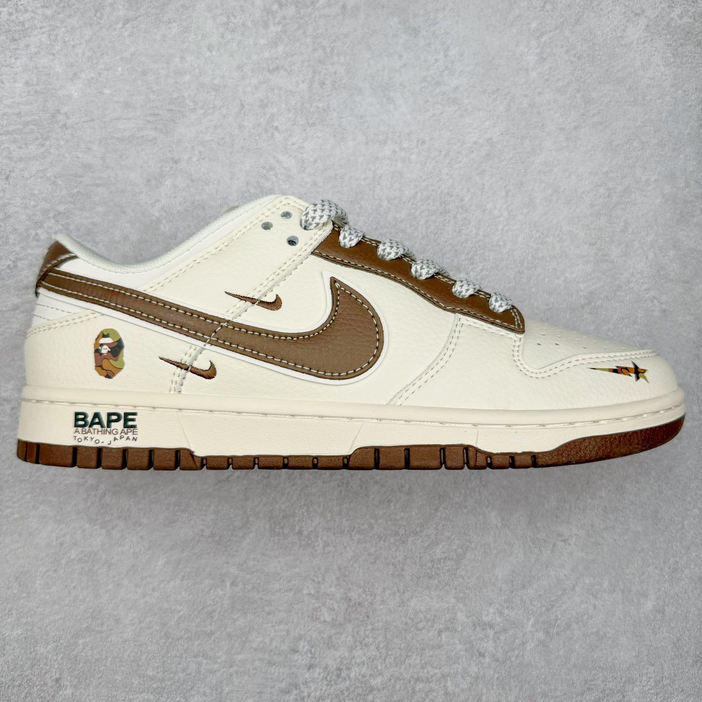 NK Dunk Low 定制配色 XS6089-514 大厂出品 极力推荐 原装头层材料 独家版型蒸餾加工帶來的是更好的视觉和脚感体验大厂纯原品质出货 清洁度 电绣工艺 皮料切割干净无任何毛边 细节完美 实拍调校N版已经零色差零失真 百分百还原实物色彩所见即所得 不存在货不对板色差等低级问题 选购参考实物拍摄 不混卖不参货 只用心做好货严格选品 承诺混一赔十 尺码：36 36.5 37.5 38 38.5 39 40 40.5 41 42 42.5 43 44 44.5 45-选品中心