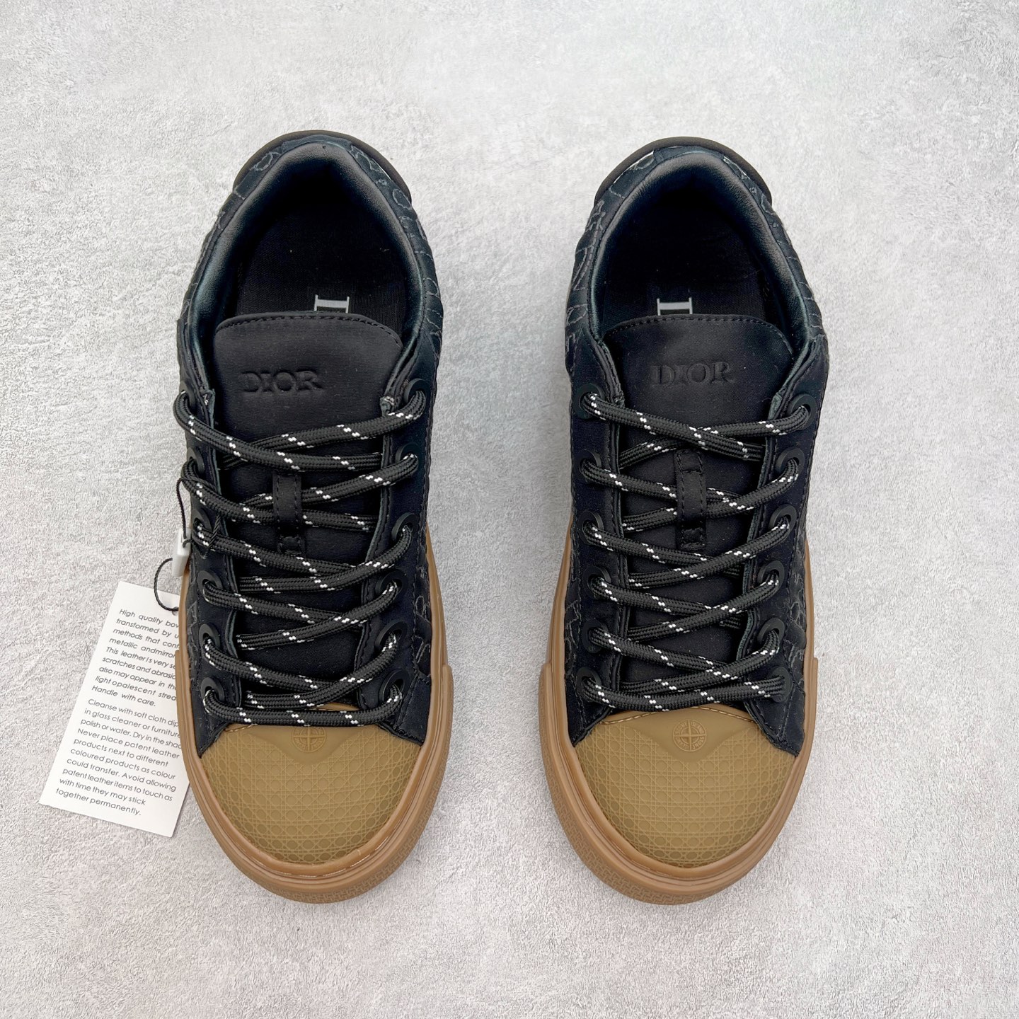 图片[2]-＃纯原 Dior B33 迪奥印花系带时尚运动板鞋网球鞋 全套原厂新版原纸板楦头开发 原厂特供皮料加持 原档数据大底 高频字母排版细节 还原 Zp 高端零售特供批次 2023秋季新品 彰显非凡的精湛工艺 重新诠释经典的网球鞋 时尚的廓形突显厚实感 采用全新的拉绒马海毛针织面料 突显柔软触感与富有层次感的流行色彩 搭配棕色绒面革镶片提升格调 别具一格的加垫鞋舌点缀以压花效果Dior标志 后侧点缀以Dior 30Avenue Montaigne标志 可为各式休闲造型增添时尚气质 尺码：40 41 42 43 44 45 46-选品中心