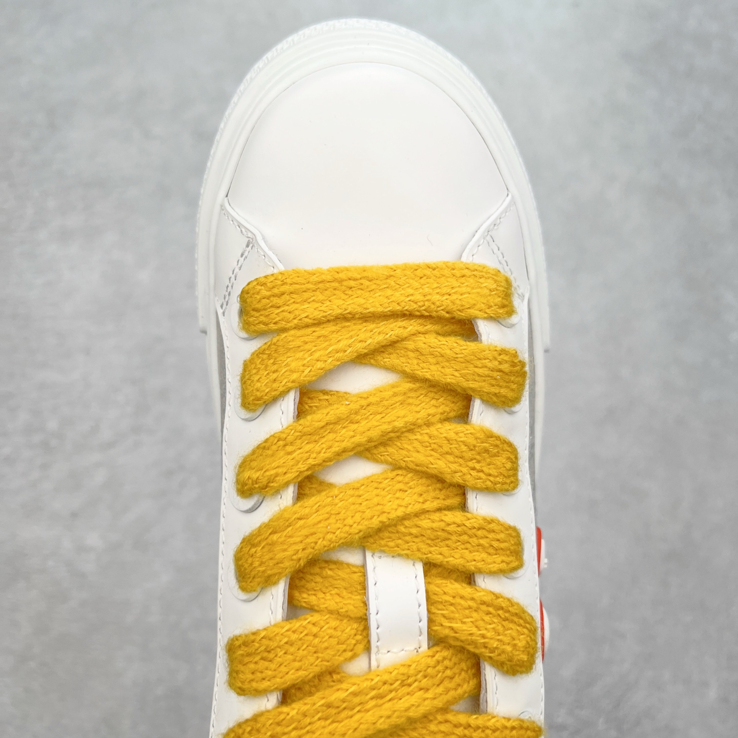 图片[4]-＃纯原 Dior B33 迪奥印花系带时尚运动板鞋网球鞋 全套原厂新版原纸板楦头开发 原厂特供皮料加持 原档数据大底 高频字母排版细节 还原 Zp 高端零售特供批次 2023秋季新品 彰显非凡的精湛工艺 重新诠释经典的网球鞋 时尚的廓形突显厚实感 采用全新的拉绒马海毛针织面料 突显柔软触感与富有层次感的流行色彩 搭配棕色绒面革镶片提升格调 别具一格的加垫鞋舌点缀以压花效果Dior标志 后侧点缀以Dior 30Avenue Montaigne标志 可为各式休闲造型增添时尚气质 尺码：40 41 42 43 44 45 46-选品中心