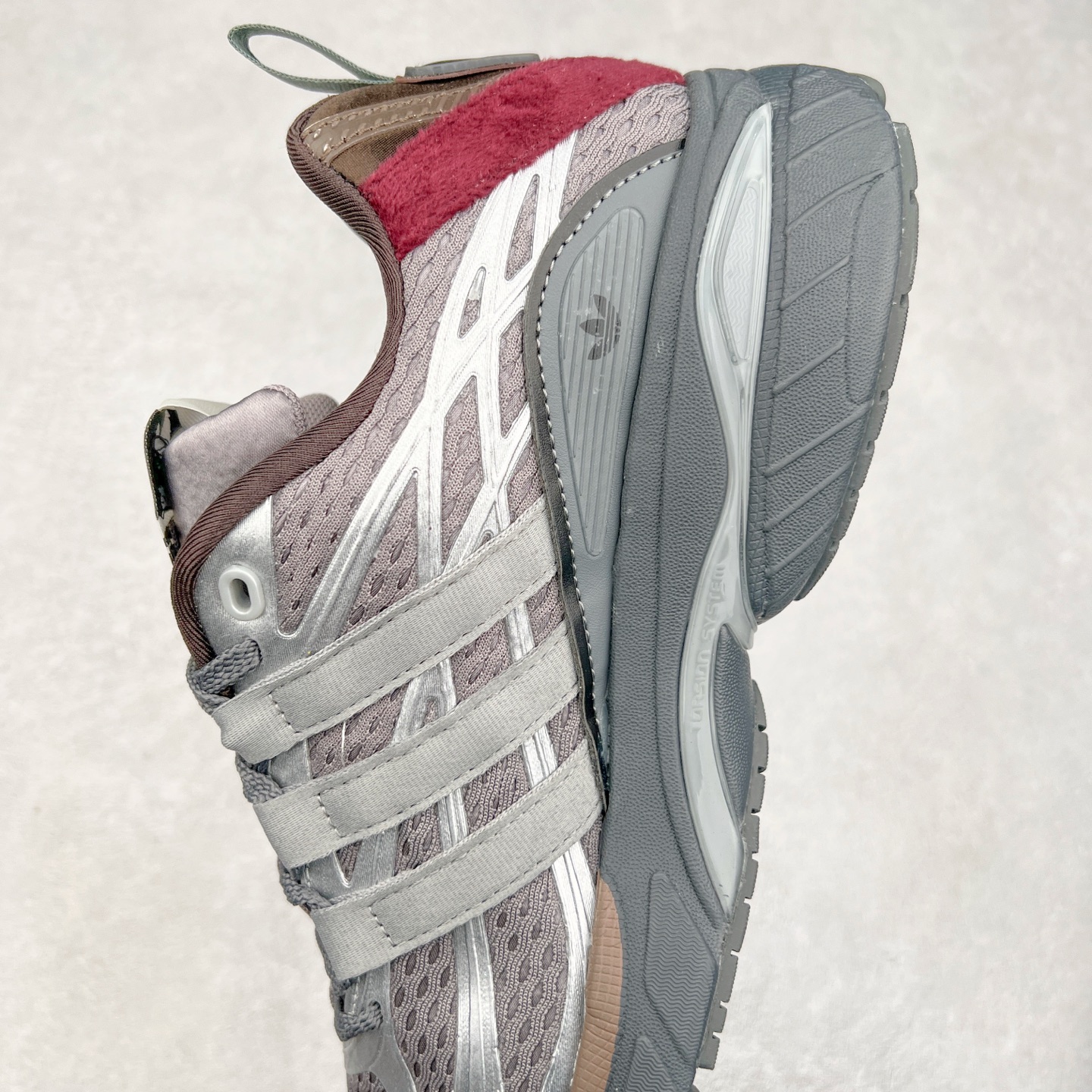 图片[7]-SFTM x AD Originals ADISTAR CUSHION 联名复古舒适防滑耐磨低帮生活休闲鞋 JH9009 实拍调校N版已经零色差零失真 百分百还原实物色彩所见即所得 不存在货不对板色差等低级问题 选购参考实物拍摄 不混卖不参货 只用心做好货严格选品 承诺混一赔十 尺码：36 36.5 37.5 38 38.5 39 40 40.5 41 42 42.5 43 44 44.5 45-选品中心