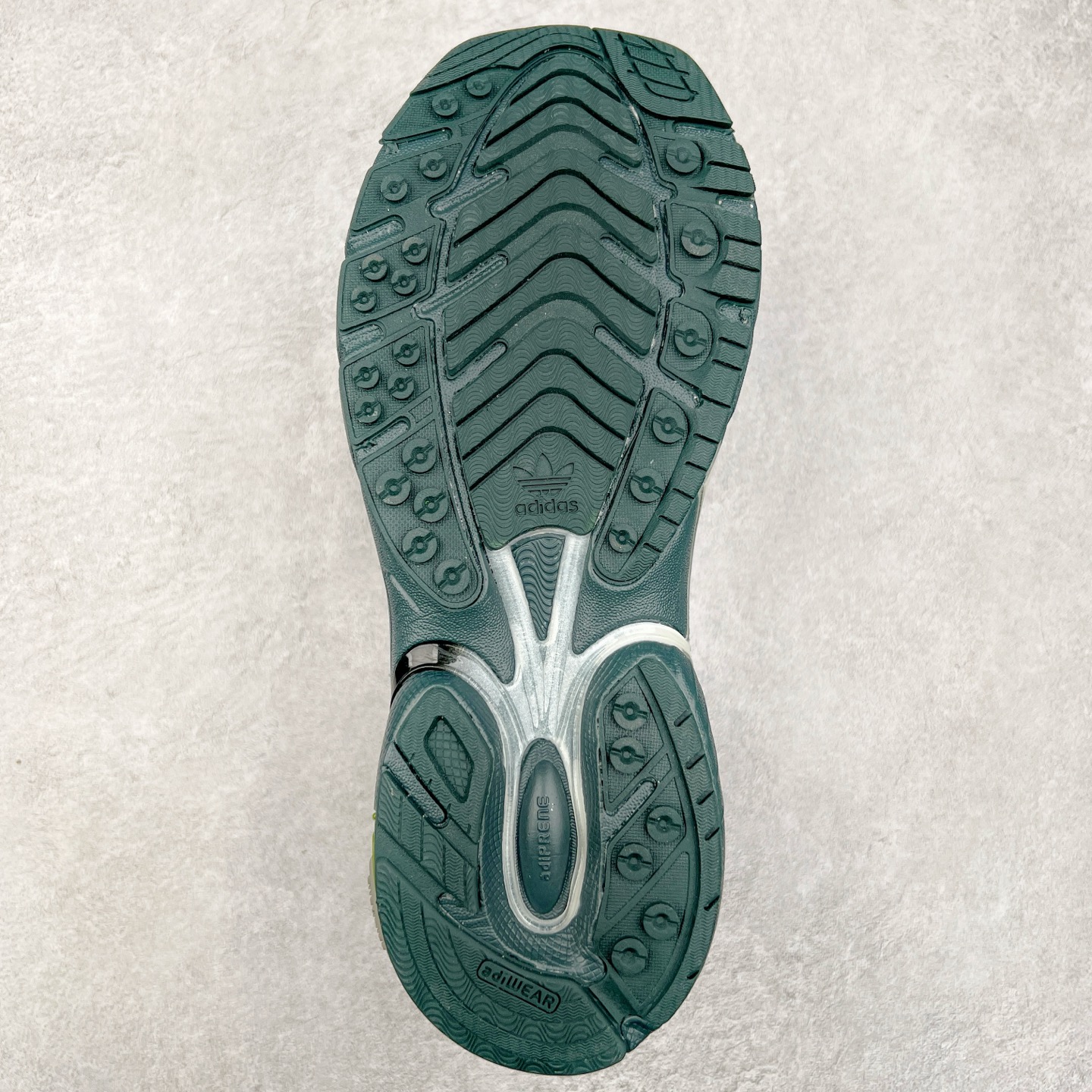 图片[9]-SFTM x AD Originals ADISTAR CUSHION 联名复古舒适防滑耐磨低帮生活休闲鞋 JH9008 实拍调校N版已经零色差零失真 百分百还原实物色彩所见即所得 不存在货不对板色差等低级问题 选购参考实物拍摄 不混卖不参货 只用心做好货严格选品 承诺混一赔十 尺码：36 36.5 37.5 38 38.5 39 40 40.5 41 42 42.5 43 44 44.5 45-选品中心