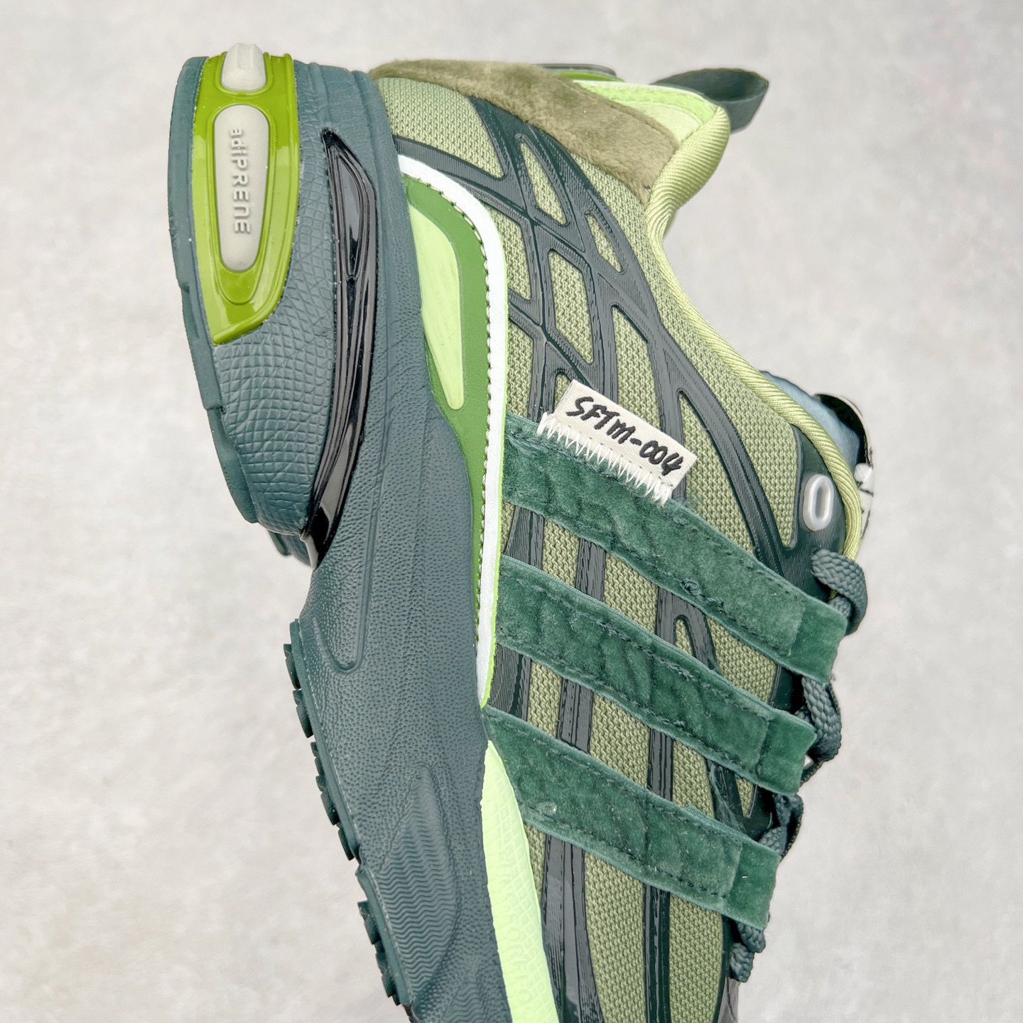 图片[6]-SFTM x AD Originals ADISTAR CUSHION 联名复古舒适防滑耐磨低帮生活休闲鞋 JH9008 实拍调校N版已经零色差零失真 百分百还原实物色彩所见即所得 不存在货不对板色差等低级问题 选购参考实物拍摄 不混卖不参货 只用心做好货严格选品 承诺混一赔十 尺码：36 36.5 37.5 38 38.5 39 40 40.5 41 42 42.5 43 44 44.5 45-选品中心