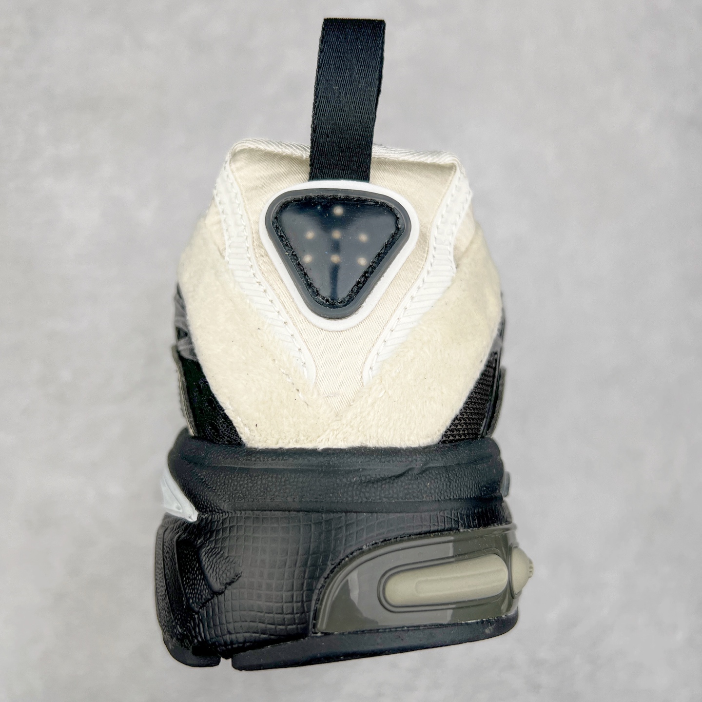 图片[8]-SFTM x AD Originals ADISTAR CUSHION 联名复古舒适防滑耐磨低帮生活休闲鞋 JH9007实拍调校N版已经零色差零失真 百分百还原实物色彩所见即所得 不存在货不对板色差等低级问题 选购参考实物拍摄 不混卖不参货 只用心做好货严格选品 承诺混一赔十 尺码：36 36.5 37.5 38 38.5 39 40 40.5 41 42 42.5 43 44 44.5 45-选品中心