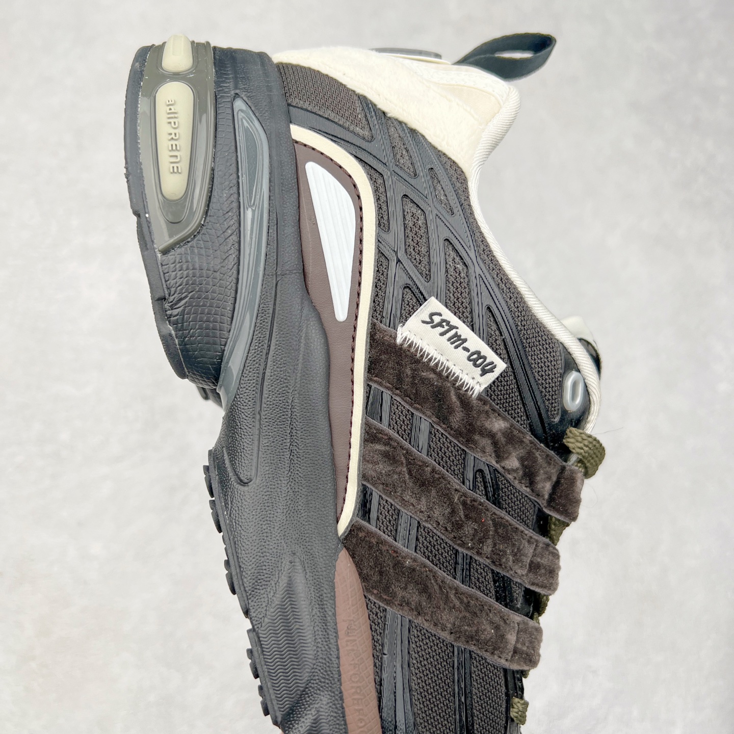 图片[6]-SFTM x AD Originals ADISTAR CUSHION 联名复古舒适防滑耐磨低帮生活休闲鞋 JH9007实拍调校N版已经零色差零失真 百分百还原实物色彩所见即所得 不存在货不对板色差等低级问题 选购参考实物拍摄 不混卖不参货 只用心做好货严格选品 承诺混一赔十 尺码：36 36.5 37.5 38 38.5 39 40 40.5 41 42 42.5 43 44 44.5 45-选品中心