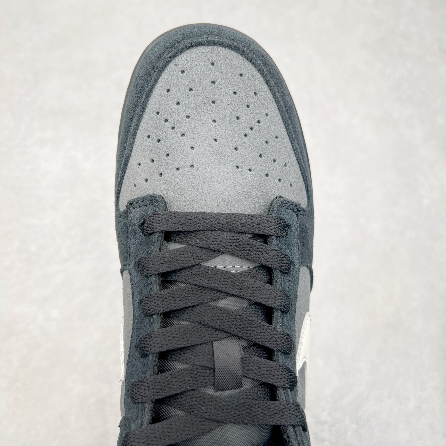 图片[4]-＃F版 NK Dunk Low 黑灰 HQ1931-001 性价比王者 极限压缩利润空间 超乎所想的高性价比 用料绝不含糊 原盒原配 正确耐磨橡胶大底 超高清洁度 全鞋零毛边皮料切割 全套原楦原模倾力打造完美版型 尺码：36 36.5 37.5 38 38.5 39 40 40.5 41 42 42.5 43 44 44.5 45 46 47.5-选品中心