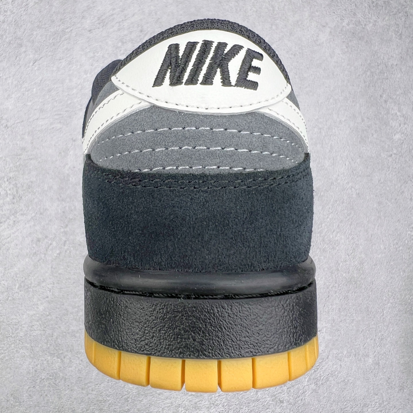 图片[8]-＃F版 NK Dunk Low 黑灰 HQ1931-001 性价比王者 极限压缩利润空间 超乎所想的高性价比 用料绝不含糊 原盒原配 正确耐磨橡胶大底 超高清洁度 全鞋零毛边皮料切割 全套原楦原模倾力打造完美版型 尺码：36 36.5 37.5 38 38.5 39 40 40.5 41 42 42.5 43 44 44.5 45 46 47.5-选品中心