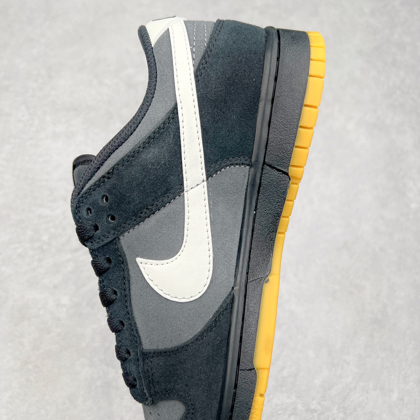 图片[7]-＃F版 NK Dunk Low 黑灰 HQ1931-001 性价比王者 极限压缩利润空间 超乎所想的高性价比 用料绝不含糊 原盒原配 正确耐磨橡胶大底 超高清洁度 全鞋零毛边皮料切割 全套原楦原模倾力打造完美版型 尺码：36 36.5 37.5 38 38.5 39 40 40.5 41 42 42.5 43 44 44.5 45 46 47.5-选品中心