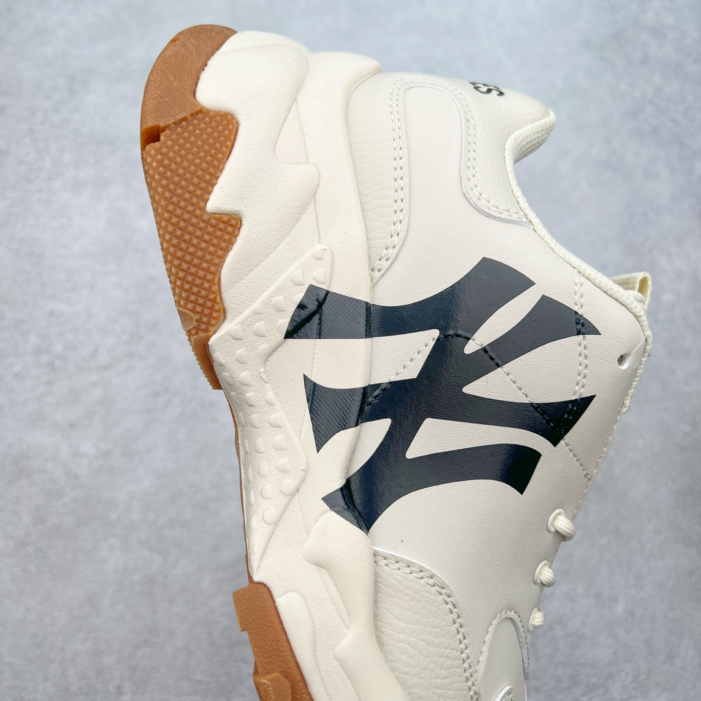 图片[6]-＃MLB盲盒福利 MLB Big Ball Chunky 复古印花老爹鞋系列低帮轻量增高厚底百搭休闲运动慢跑鞋 白菜价亏本清仓套现转新款 机不可失 好好把握 随机一双 只选尺码 商品款式均为上架顶级款式 单品零售价格2×× 保证稳赚不赔 无通货 无烂货 会有轻微瑕疵的情况 友情提醒 买到是亏还是赚 每个人定义不同福袋闷包理论上和赌博心理相同玩的就是惊喜 玩的就是心跳活动商品无严重质量问题不退换‼️尺码：35 36 36.5 37 38 38.5 39 40 40.5 41 42 42.5 43 44 44.5 45-选品中心