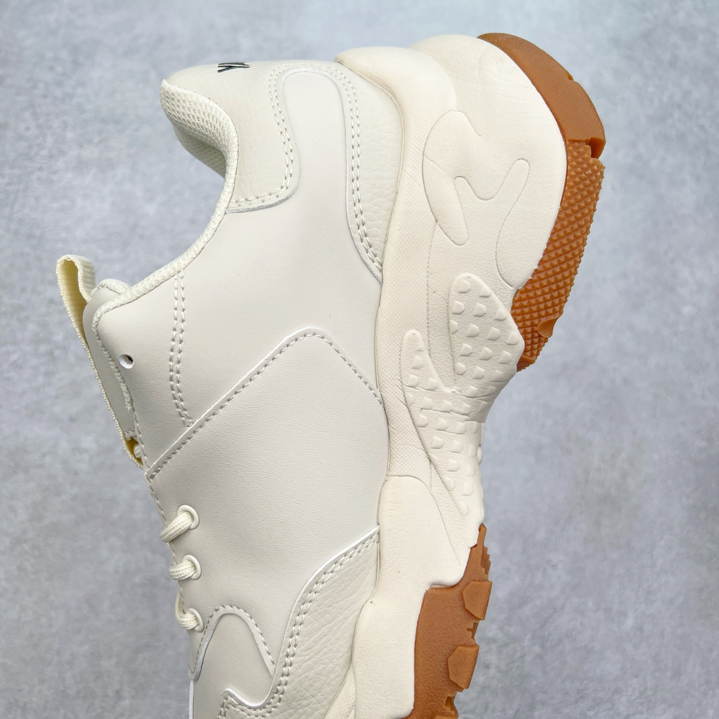 图片[7]-＃MLB盲盒福利 MLB Big Ball Chunky 复古印花老爹鞋系列低帮轻量增高厚底百搭休闲运动慢跑鞋 白菜价亏本清仓套现转新款 机不可失 好好把握 随机一双 只选尺码 商品款式均为上架顶级款式 单品零售价格2×× 保证稳赚不赔 无通货 无烂货 会有轻微瑕疵的情况 友情提醒 买到是亏还是赚 每个人定义不同福袋闷包理论上和赌博心理相同玩的就是惊喜 玩的就是心跳活动商品无严重质量问题不退换‼️尺码：35 36 36.5 37 38 38.5 39 40 40.5 41 42 42.5 43 44 44.5 45-选品中心