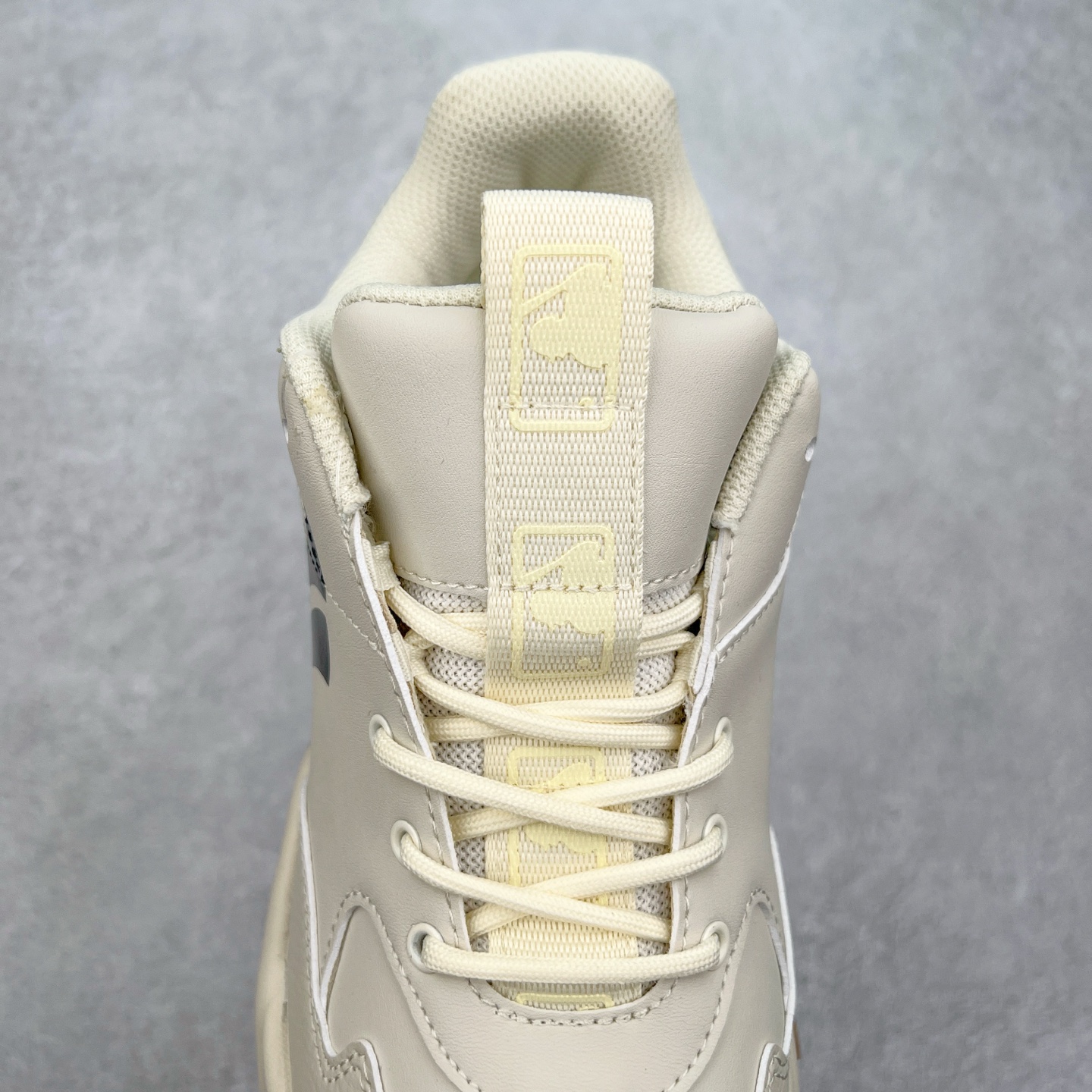 图片[5]-＃MLB盲盒福利 MLB Big Ball Chunky 复古印花老爹鞋系列低帮轻量增高厚底百搭休闲运动慢跑鞋 白菜价亏本清仓套现转新款 机不可失 好好把握 随机一双 只选尺码 商品款式均为上架顶级款式 单品零售价格2×× 保证稳赚不赔 无通货 无烂货 会有轻微瑕疵的情况 友情提醒 买到是亏还是赚 每个人定义不同福袋闷包理论上和赌博心理相同玩的就是惊喜 玩的就是心跳活动商品无严重质量问题不退换‼️尺码：35 36 36.5 37 38 38.5 39 40 40.5 41 42 42.5 43 44 44.5 45-选品中心