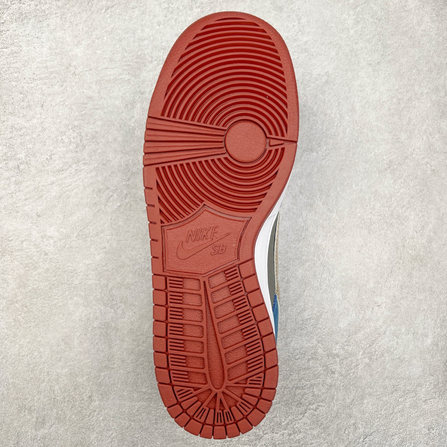 图片[9]-＃特价福利 NK Dunk Low 定制配色 大厂出品 极力推荐 原装头层材料 独家版型蒸餾加工帶來的是更好的视觉和脚感体验大厂纯原品质出货 清洁度 电绣工艺 皮料切割干净无任何毛边 细节完美 尺码：36 36.5 37.5 38 38.5 39 40 40.5 41 42 42.5 43 44 44.5 45 46-选品中心