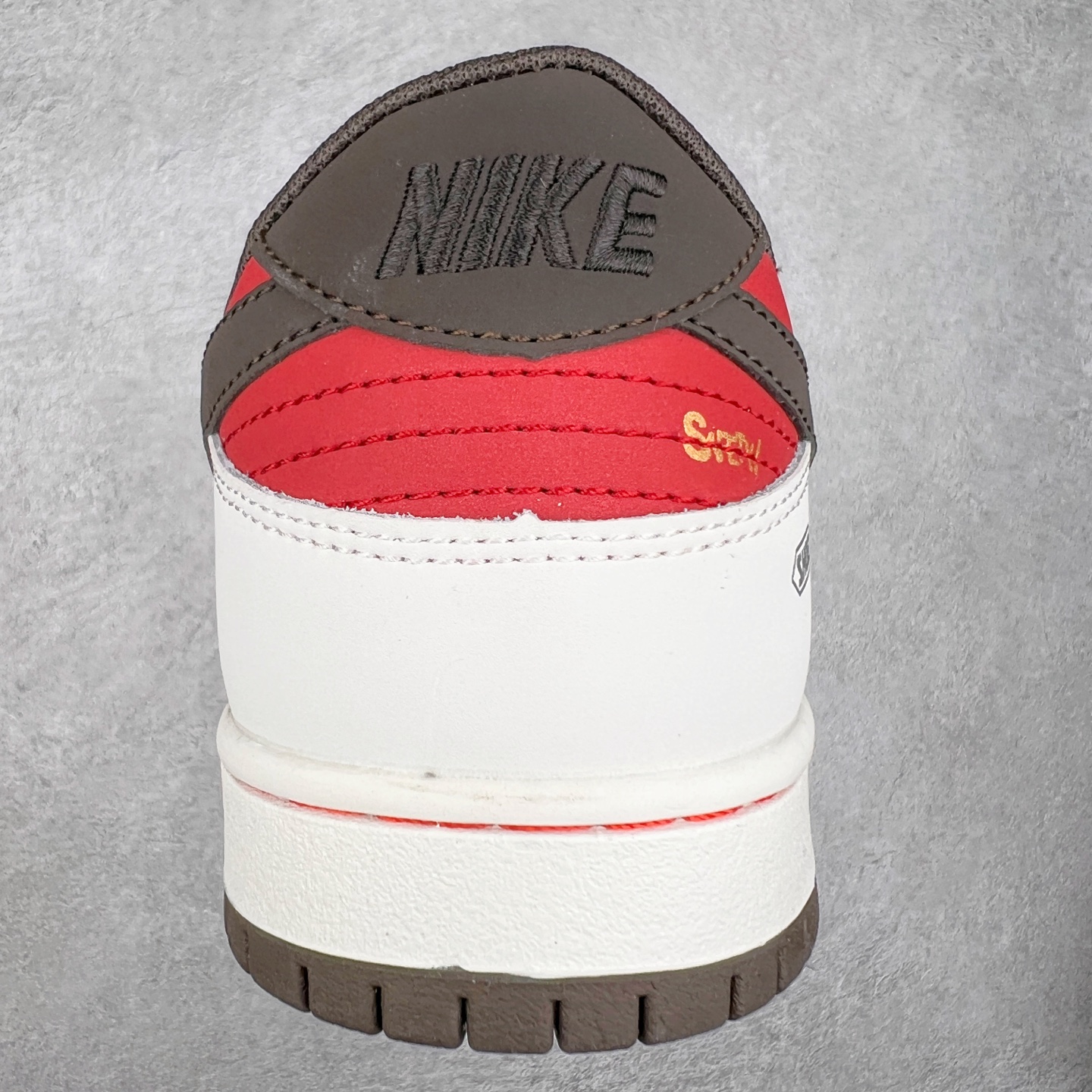 图片[8]-＃特价福利 NK Dunk Low 定制配色 大厂出品 极力推荐 原装头层材料 独家版型蒸餾加工帶來的是更好的视觉和脚感体验大厂纯原品质出货 清洁度 电绣工艺 皮料切割干净无任何毛边 细节完美 尺码：36 36.5 37.5 38 38.5 39 40 40.5 41 42 42.5 43 44 44.5 45 46-选品中心