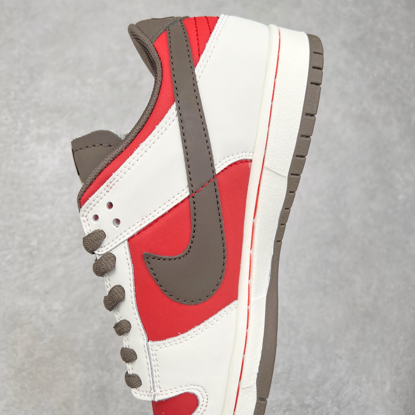 图片[7]-＃特价福利 NK Dunk Low 定制配色 大厂出品 极力推荐 原装头层材料 独家版型蒸餾加工帶來的是更好的视觉和脚感体验大厂纯原品质出货 清洁度 电绣工艺 皮料切割干净无任何毛边 细节完美 尺码：36 36.5 37.5 38 38.5 39 40 40.5 41 42 42.5 43 44 44.5 45 46-选品中心