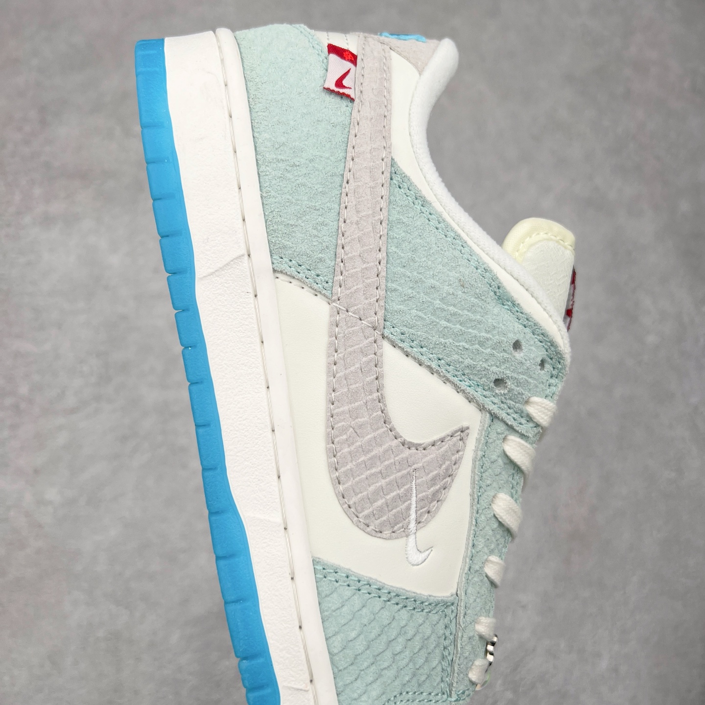 图片[6]-＃特价福利 NK Dunk Low 定制配色 大厂出品 极力推荐 原装头层材料 独家版型蒸餾加工帶來的是更好的视觉和脚感体验大厂纯原品质出货 清洁度 电绣工艺 皮料切割干净无任何毛边 细节完美 尺码：36 36.5 37.5 38 38.5 39 40 40.5 41 42 42.5 43 44 44.5 45 46-选品中心