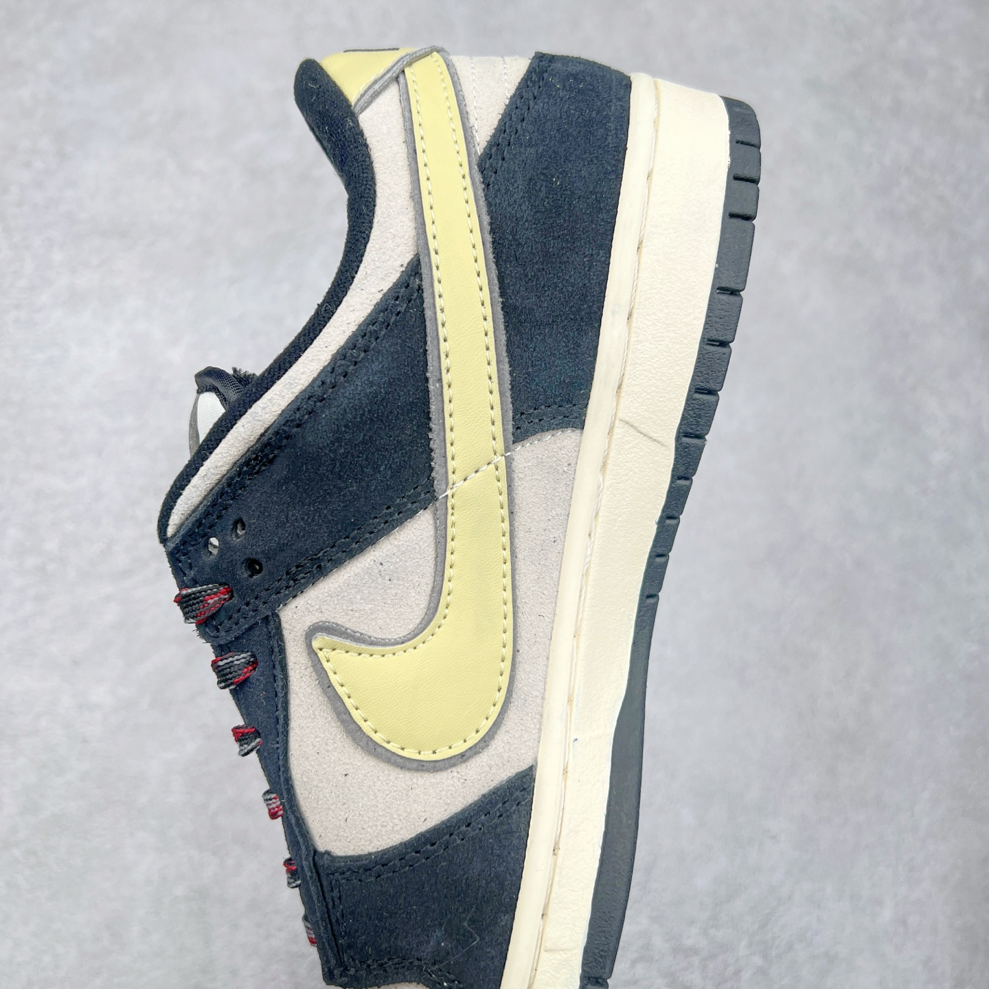 图片[7]-＃特价福利 NK Dunk Low 定制配色 大厂出品 极力推荐 原装头层材料 独家版型蒸餾加工帶來的是更好的视觉和脚感体验大厂纯原品质出货 清洁度 电绣工艺 皮料切割干净无任何毛边 细节完美 尺码：36 36.5 37.5 38 38.5 39 40 40.5 41 42 42.5 43 44 44.5 45 46-选品中心