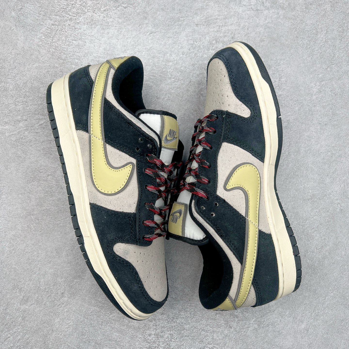 图片[3]-＃特价福利 NK Dunk Low 定制配色 大厂出品 极力推荐 原装头层材料 独家版型蒸餾加工帶來的是更好的视觉和脚感体验大厂纯原品质出货 清洁度 电绣工艺 皮料切割干净无任何毛边 细节完美 尺码：36 36.5 37.5 38 38.5 39 40 40.5 41 42 42.5 43 44 44.5 45 46-选品中心