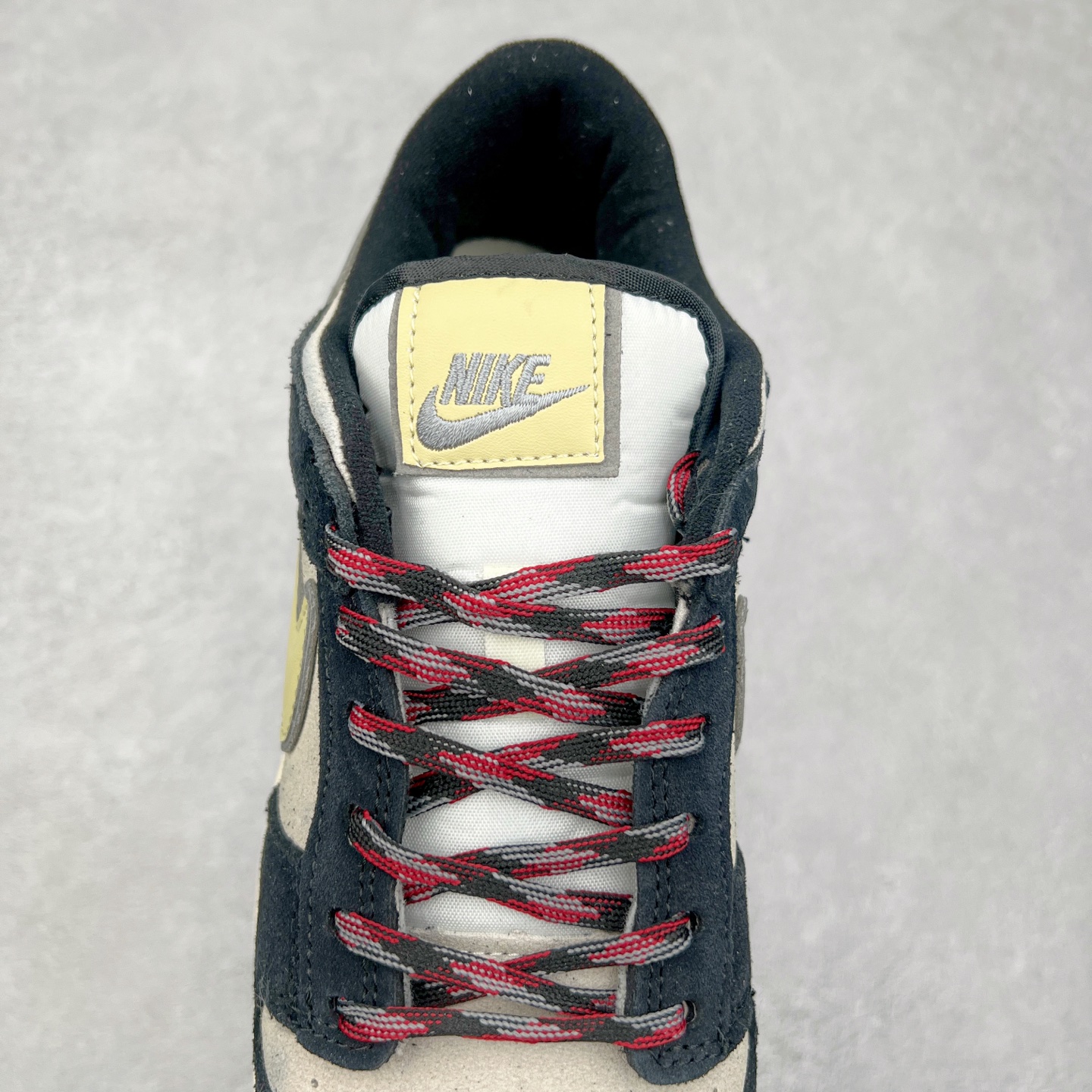 图片[5]-＃特价福利 NK Dunk Low 定制配色 大厂出品 极力推荐 原装头层材料 独家版型蒸餾加工帶來的是更好的视觉和脚感体验大厂纯原品质出货 清洁度 电绣工艺 皮料切割干净无任何毛边 细节完美 尺码：36 36.5 37.5 38 38.5 39 40 40.5 41 42 42.5 43 44 44.5 45 46-选品中心