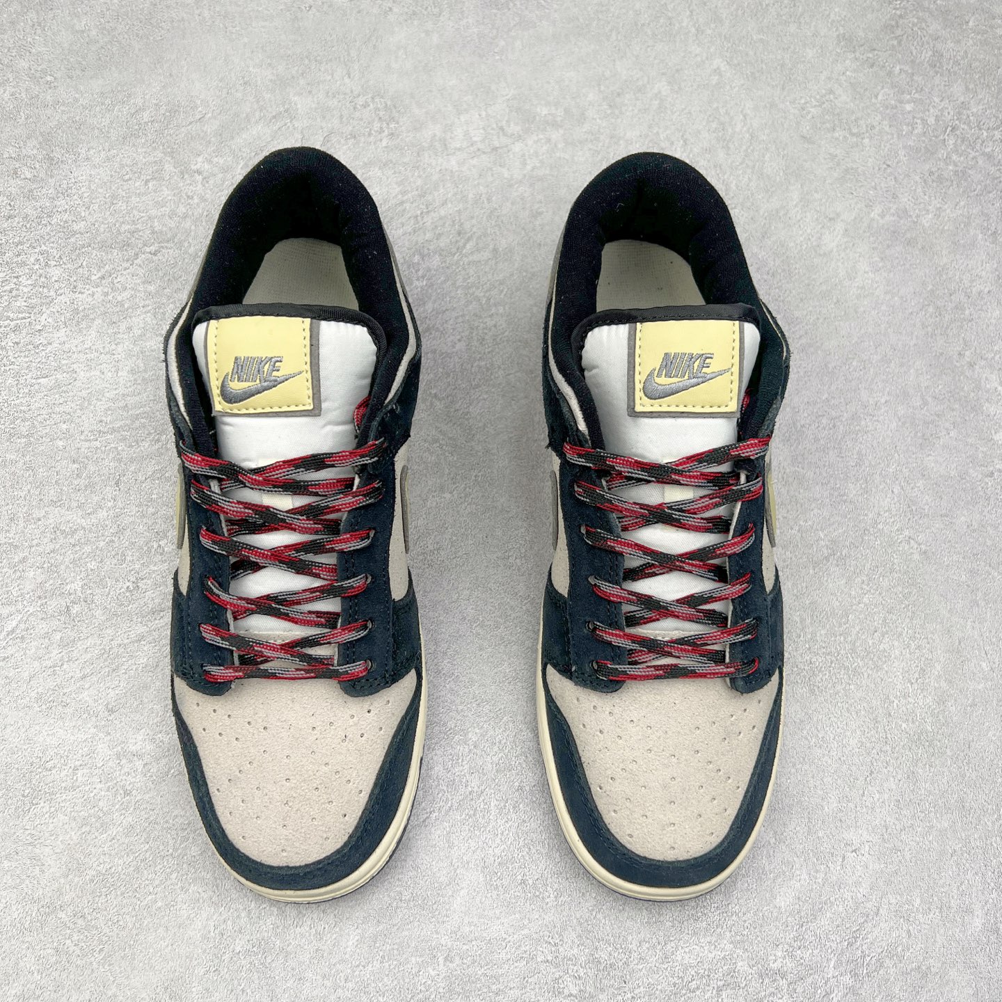 图片[2]-＃特价福利 NK Dunk Low 定制配色 大厂出品 极力推荐 原装头层材料 独家版型蒸餾加工帶來的是更好的视觉和脚感体验大厂纯原品质出货 清洁度 电绣工艺 皮料切割干净无任何毛边 细节完美 尺码：36 36.5 37.5 38 38.5 39 40 40.5 41 42 42.5 43 44 44.5 45 46-选品中心