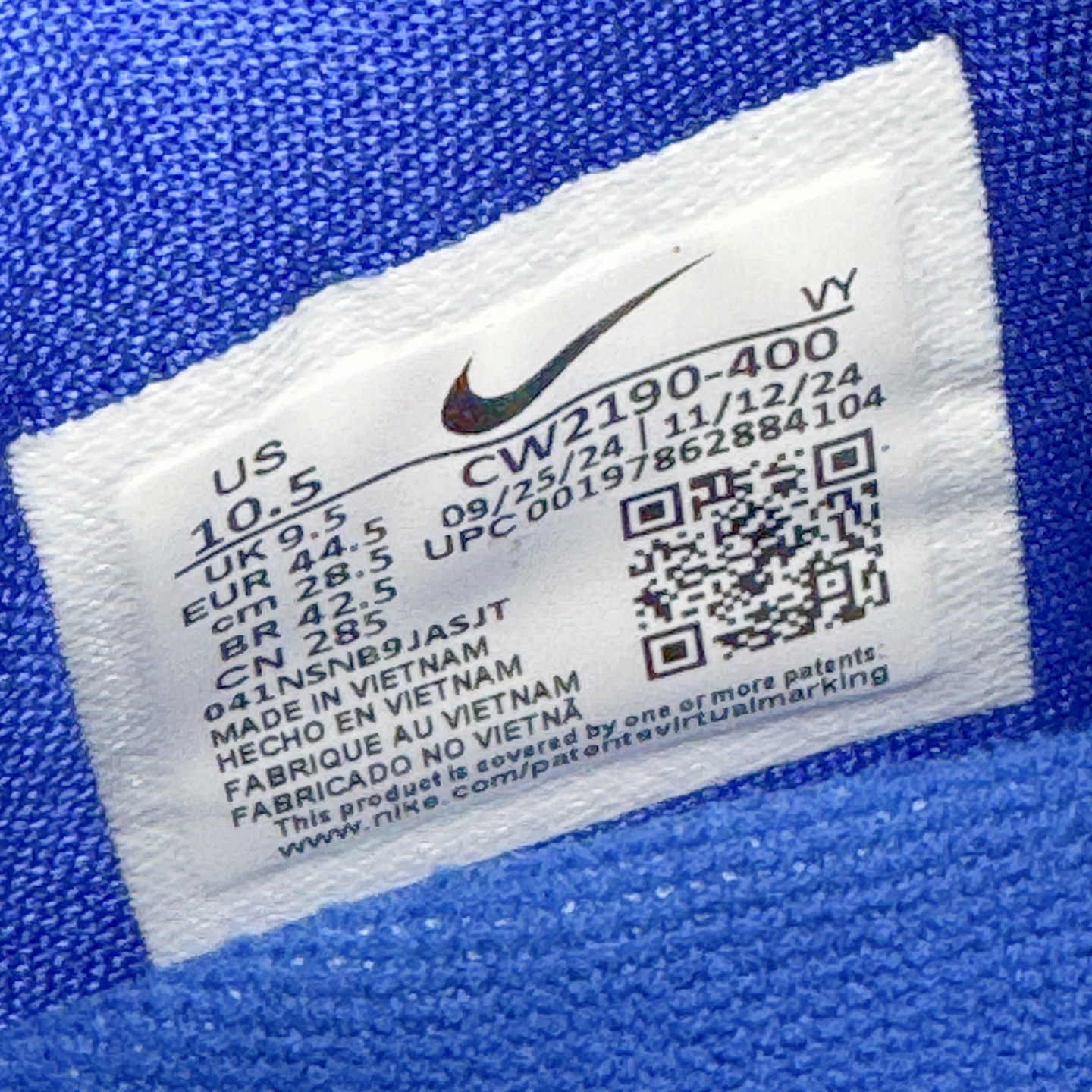 图片[11]-＃S2 NK Zoom Kobe 6 Protro 科比六代 蓝白 CW2190-400 圈内顶级批次 完美复刻公司货 前掌超大Zoom Turbo气垫 后掌EVA缓震 真正的原汁原味 还原ZP脚感 全身鞋材卡料色独家定制 唯一正确喷漆工艺Swoosh 正确凹凸蛇鳞工艺 正确鞋面渐变效果 内全置真动飞态线 独立原厂模具 最大尺码达到48.5码 首批不拼图大几率过验 亲测已过 支持各种高强度实战 无需担心 上脚价 补货周期极长 脚宽建议买大半码 科比系列前掌偏窄 不影响二次销售 支持七天无理由退换 尺码：40 40.5 41 42 42.5 43 44 44.5 45 45.5 46 47.5 48.5-选品中心