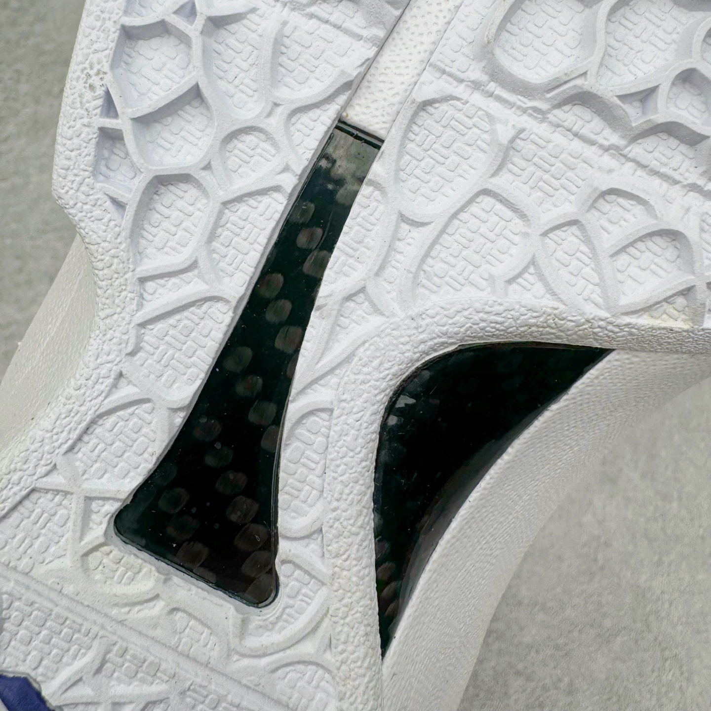 图片[23]-＃Star NK Zoom Kobe 6 Protro 科比六代 圈内顶级批次 完美复刻公司货 前掌超大Zoom Turbo气垫 后掌EVA缓震 真正的原汁原味 还原ZP脚感 全身鞋材卡料色独家定制 唯一正确喷漆工艺Swoosh 正确凹凸蛇鳞工艺 正确鞋面渐变效果 内全置真动飞态线 独立原厂模具 最大尺码达到48.5码 首批不拼图大几率过验 亲测已过 支持各种高强度实战 无需担心 上脚价 补货周期极长 脚宽建议买大半码 科比系列前掌偏窄 不影响二次销售 支持七天无理由退换 尺码：40 40.5 41 42 42.5 43 44 44.5 45 45.5 46 47.5 48.5-选品中心