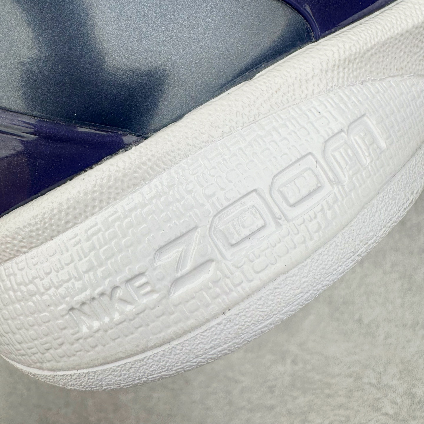 图片[22]-＃Star NK Zoom Kobe 6 Protro 科比六代 圈内顶级批次 完美复刻公司货 前掌超大Zoom Turbo气垫 后掌EVA缓震 真正的原汁原味 还原ZP脚感 全身鞋材卡料色独家定制 唯一正确喷漆工艺Swoosh 正确凹凸蛇鳞工艺 正确鞋面渐变效果 内全置真动飞态线 独立原厂模具 最大尺码达到48.5码 首批不拼图大几率过验 亲测已过 支持各种高强度实战 无需担心 上脚价 补货周期极长 脚宽建议买大半码 科比系列前掌偏窄 不影响二次销售 支持七天无理由退换 尺码：40 40.5 41 42 42.5 43 44 44.5 45 45.5 46 47.5 48.5-选品中心