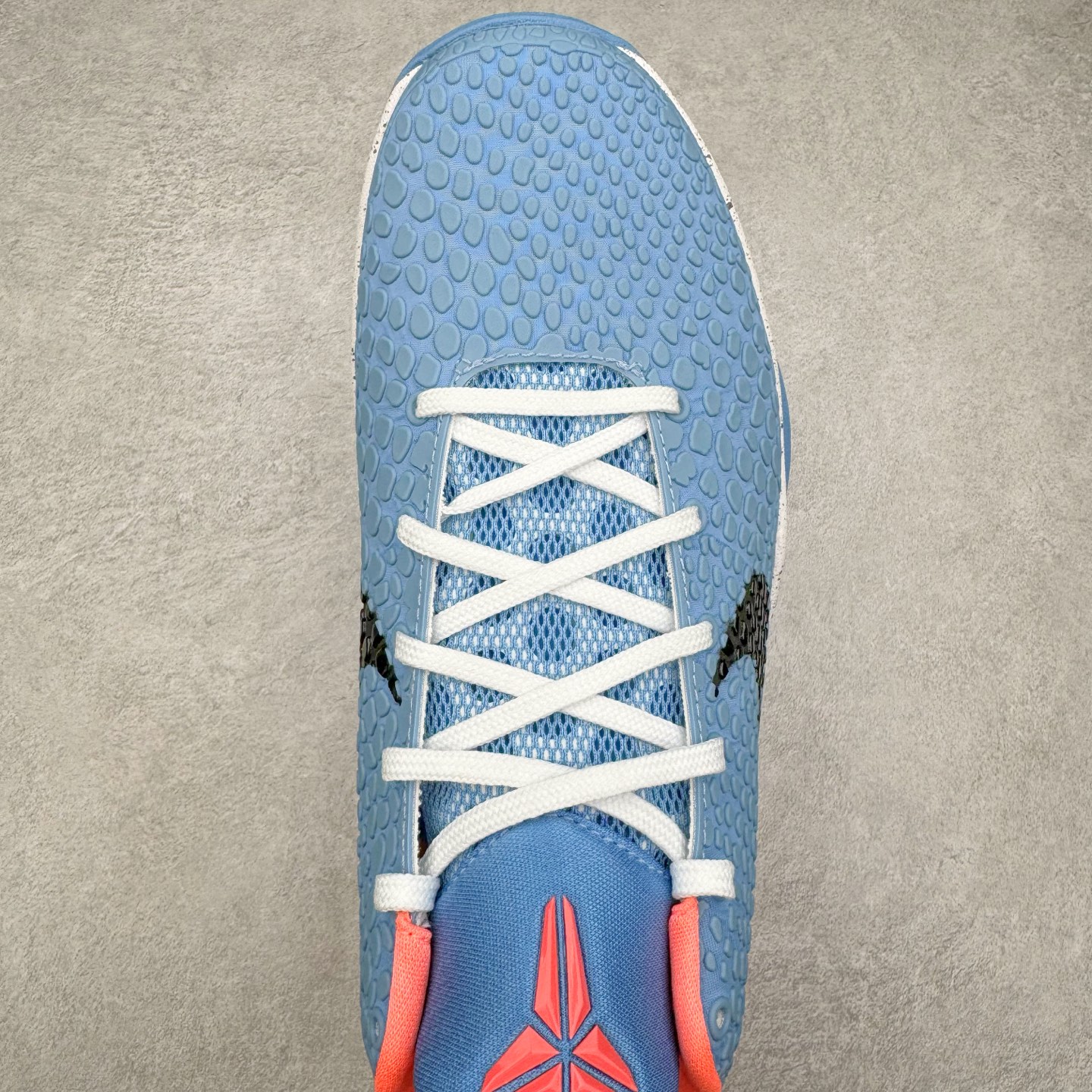 图片[4]-＃Star NK Zoom Kobe 6 Protro 科比六代 圈内顶级批次 完美复刻公司货 前掌超大Zoom Turbo气垫 后掌EVA缓震 真正的原汁原味 还原ZP脚感 全身鞋材卡料色独家定制 唯一正确喷漆工艺Swoosh 正确凹凸蛇鳞工艺 正确鞋面渐变效果 内全置真动飞态线 独立原厂模具 最大尺码达到48.5码 首批不拼图大几率过验 亲测已过 支持各种高强度实战 无需担心 上脚价 补货周期极长 脚宽建议买大半码 科比系列前掌偏窄 不影响二次销售 支持七天无理由退换 尺码：40 40.5 41 42 42.5 43 44 44.5 45 45.5 46 47.5 48.5-选品中心