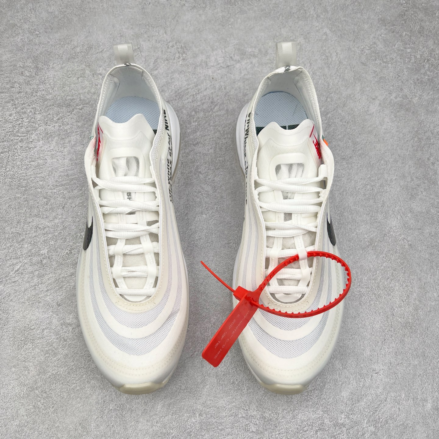 图片[2]-OFF-WHITE x NK Air Max 97 The Ten OW联名款舒适低帮气垫休闲跑步鞋 AJ4585-100 正确半透明网纱材质 热熔高频处理鞋面 透明气窗气垫装置 回弹PU模真气垫大底 全套包装配件 实拍调校N版已经零色差零失真 百分百还原实物色彩所见即所得 不存在货不对板色差等低级问题 选购参考实物拍摄 不混卖不参货 只用心做好货严格选品 承诺混一赔十 尺码：36 36.5 37.5 38 38.5 39 40 40.5 41 42 42.5 43 44 44.5 45-选品中心