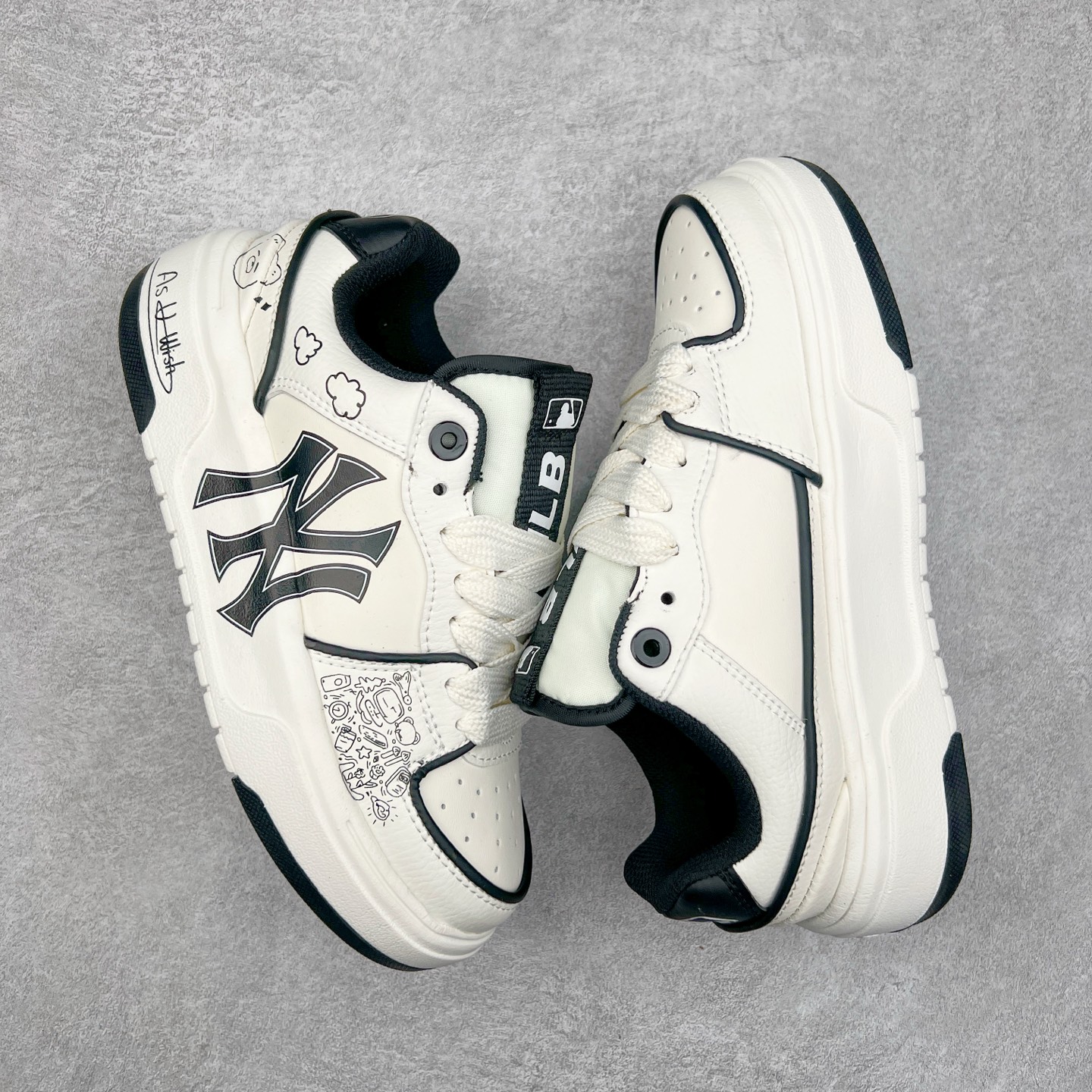 图片[3]-MLB Chunky Liner Basic 复古印花学长鞋系列低帮轻量增高厚底百搭休闲运动慢跑鞋板鞋 Korea韩国联名NY美国榄球纽约洋基队限定 韩国代购专供 全套原楦原纸板原厂数据开发 正确中底拉帮中底网布细节 平台代购专供 左脚内置芯片 韩国代购吊牌标贴 独家一比一RB+MD组合大底 高频后跟小人Logo精准对位立体饱满 正确网布加超迁鞋面 转印中底走线紧密 转印Logo工艺表层防刮不掉色 尺码：35 36 36.5 37.5 38 38.5 39 40 40.5 41 42 42.5 43 44 45-选品中心
