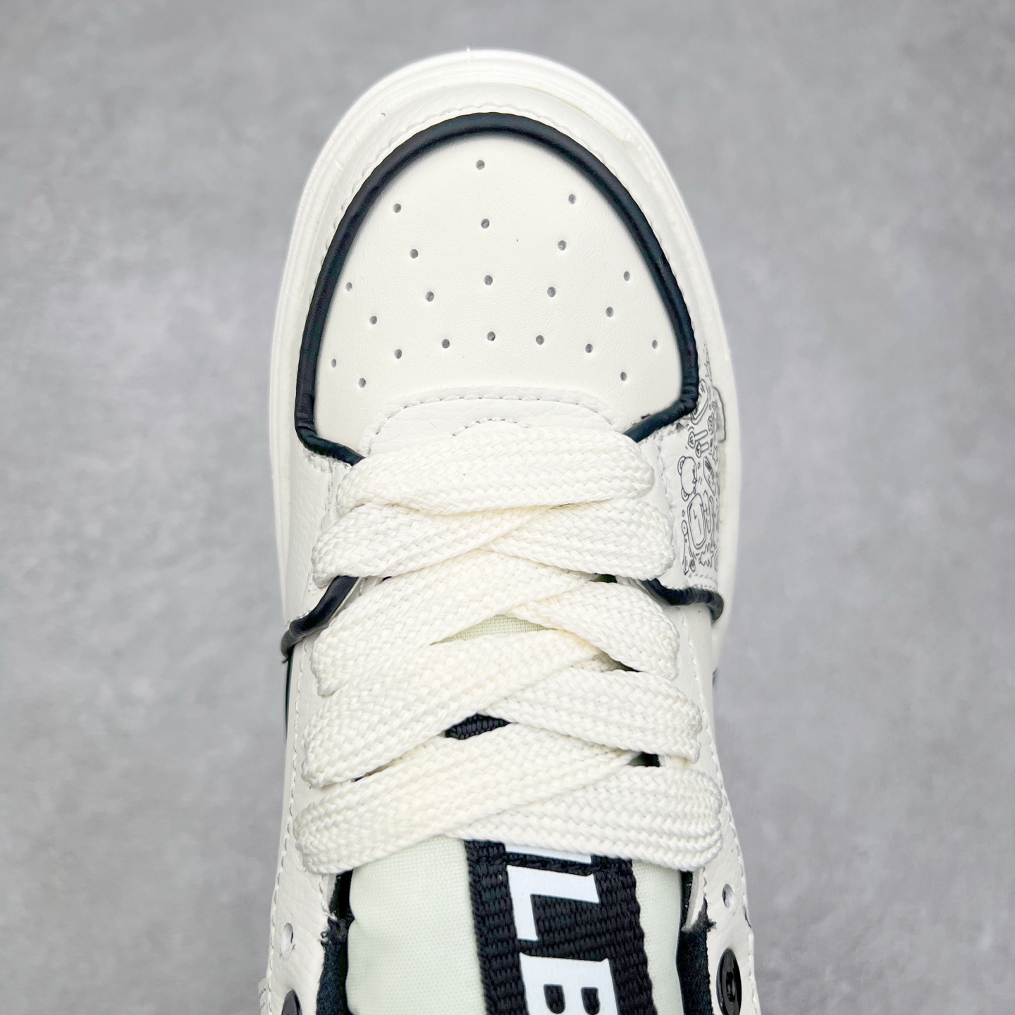 图片[4]-MLB Chunky Liner Basic 复古印花学长鞋系列低帮轻量增高厚底百搭休闲运动慢跑鞋板鞋 Korea韩国联名NY美国榄球纽约洋基队限定 韩国代购专供 全套原楦原纸板原厂数据开发 正确中底拉帮中底网布细节 平台代购专供 左脚内置芯片 韩国代购吊牌标贴 独家一比一RB+MD组合大底 高频后跟小人Logo精准对位立体饱满 正确网布加超迁鞋面 转印中底走线紧密 转印Logo工艺表层防刮不掉色 尺码：35 36 36.5 37.5 38 38.5 39 40 40.5 41 42 42.5 43 44 45-选品中心