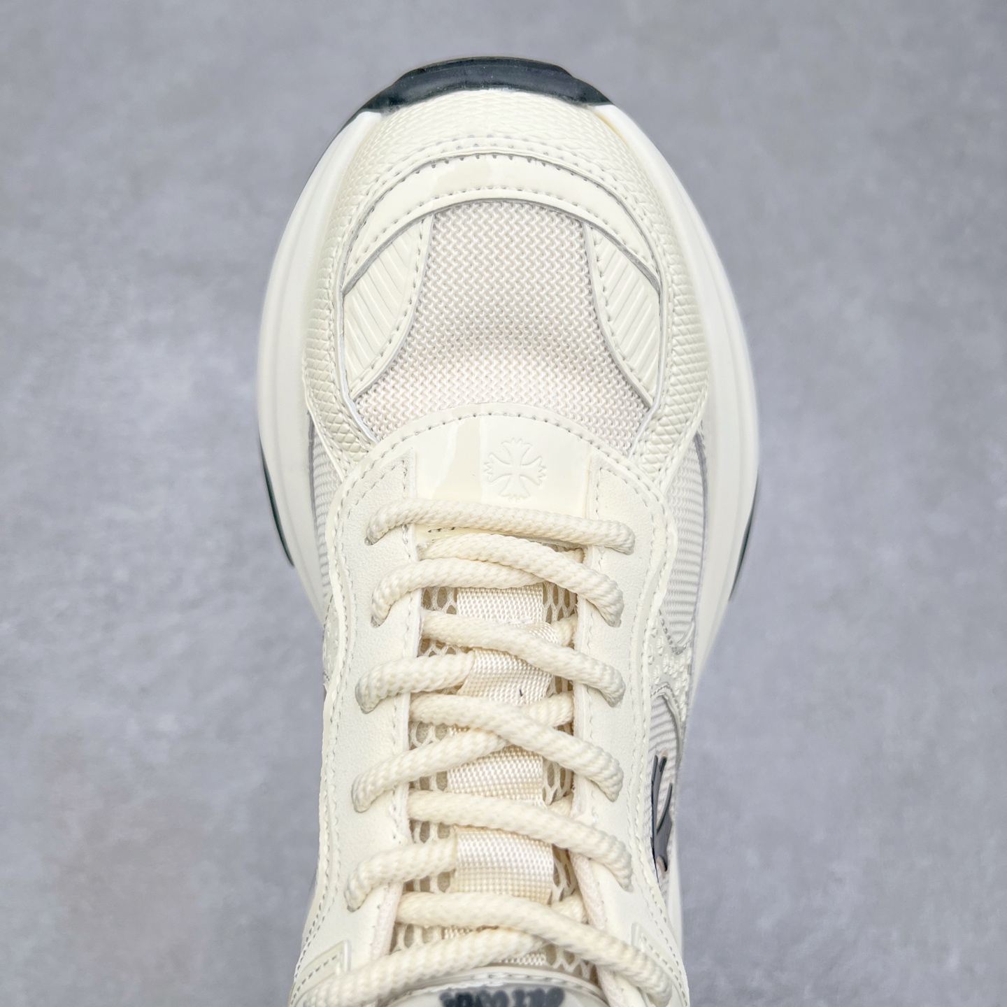 图片[4]-GG-CC Chunky Low白鹿同款独星球 2024新款GGCC低帮复古厚底增高老爹鞋 时髦look轻松定格 不费力展现率性氛围 原版正确大底 高档银盒 酷帅机能风不规则设计大底 8CM 增高厚底 大长腿既视感轻松拿捏 货号：G24X9833 尺码：35 36 37 38 39 40-选品中心