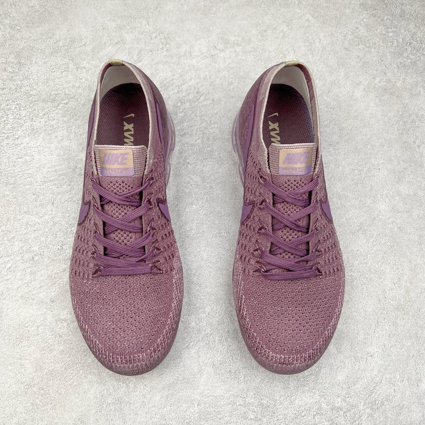 图片[2]-＃纯原 NK Air VaporMax Flyknit 2018大气垫百搭慢跑鞋 849557-500 德产斯托尔针织横机生产原档案针织鞋面 侧面\\\”鱼骨线\\\”清晰立体 原底气垫 细节诠释一切质疑 原产标加持 换盒过验 实拍调校N版已经零色差零失真 百分百还原实物色彩所见即所得 不存在货不对板色差等低级问题 选购参考实物拍摄 不混卖不参货 只用心做好货严格选品 承诺混一赔十 尺码：36 36.5 37.5 38 38.5 39 40 40.5 41 42 42.5 43 44 44.5 45-选品中心