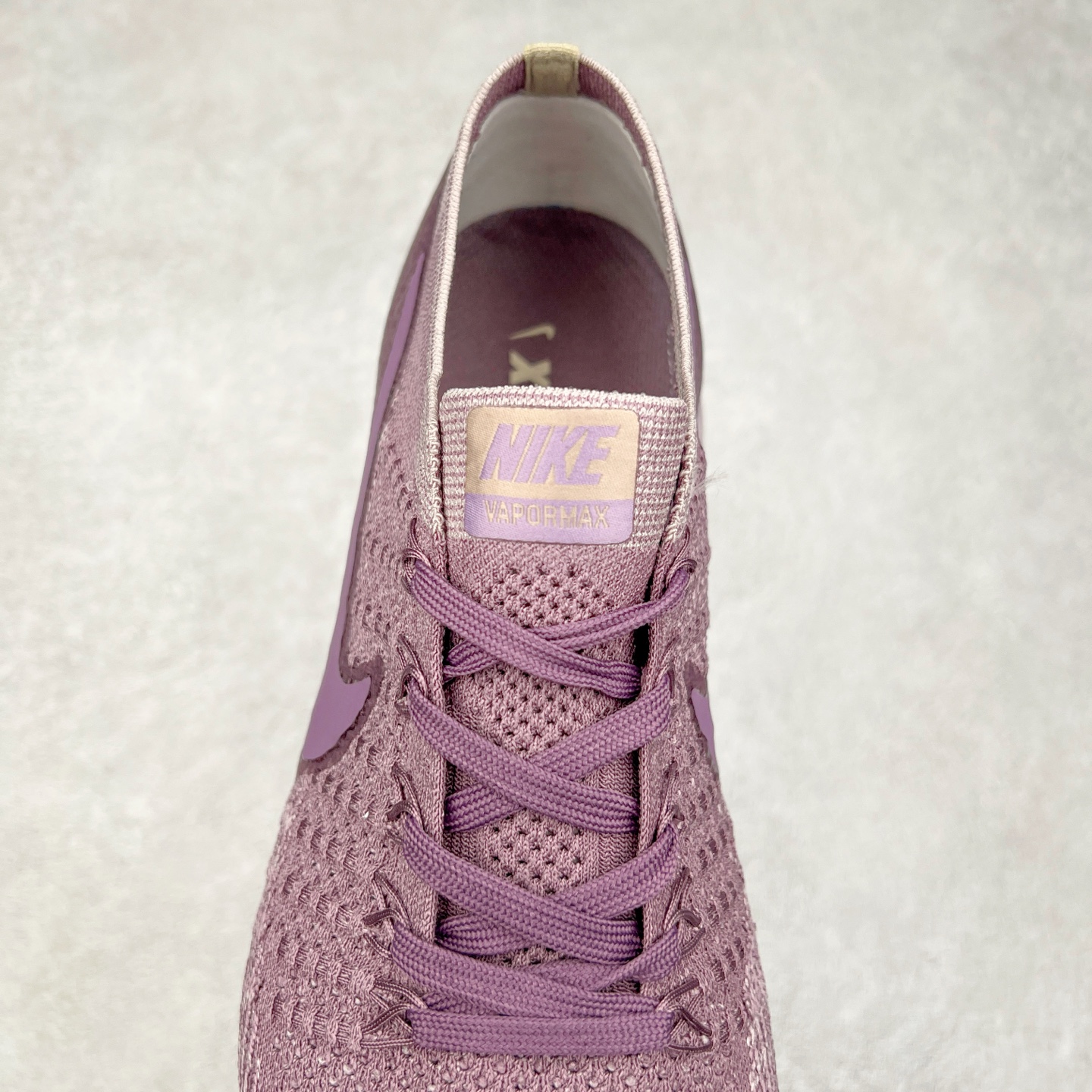 图片[5]-＃纯原 NK Air VaporMax Flyknit 2018大气垫百搭慢跑鞋 849557-500 德产斯托尔针织横机生产原档案针织鞋面 侧面\\\”鱼骨线\\\”清晰立体 原底气垫 细节诠释一切质疑 原产标加持 换盒过验 实拍调校N版已经零色差零失真 百分百还原实物色彩所见即所得 不存在货不对板色差等低级问题 选购参考实物拍摄 不混卖不参货 只用心做好货严格选品 承诺混一赔十 尺码：36 36.5 37.5 38 38.5 39 40 40.5 41 42 42.5 43 44 44.5 45-选品中心