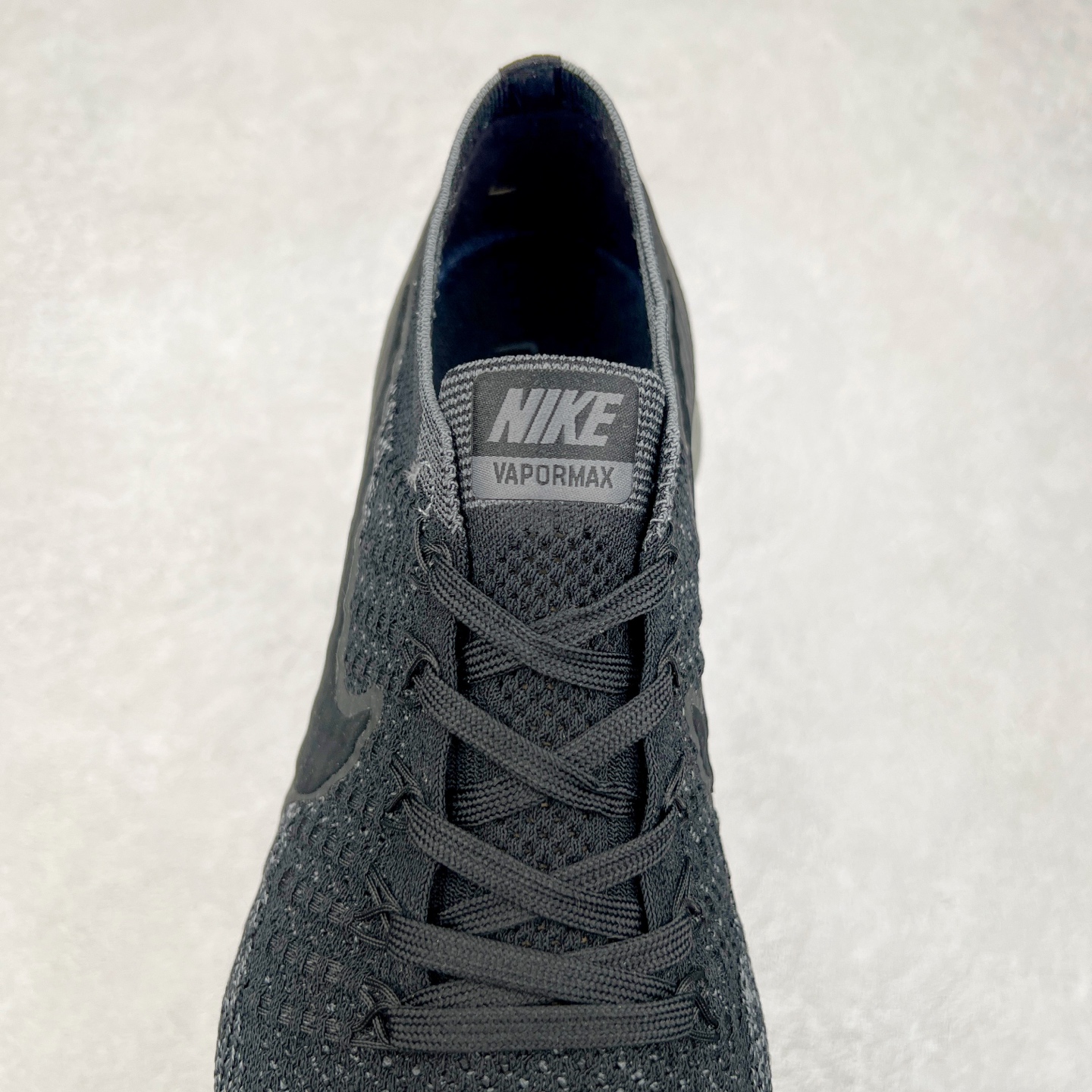 图片[5]-＃纯原 NK Air VaporMax Flyknit 2018大气垫百搭慢跑鞋 849558-007 德产斯托尔针织横机生产原档案针织鞋面 侧面\\\”鱼骨线\\\”清晰立体 原底气垫 细节诠释一切质疑 原产标加持 换盒过验 实拍调校N版已经零色差零失真 百分百还原实物色彩所见即所得 不存在货不对板色差等低级问题 选购参考实物拍摄 不混卖不参货 只用心做好货严格选品 承诺混一赔十 尺码：36 36.5 37.5 38 38.5 39 40 40.5 41 42 42.5 43 44 44.5 45-选品中心