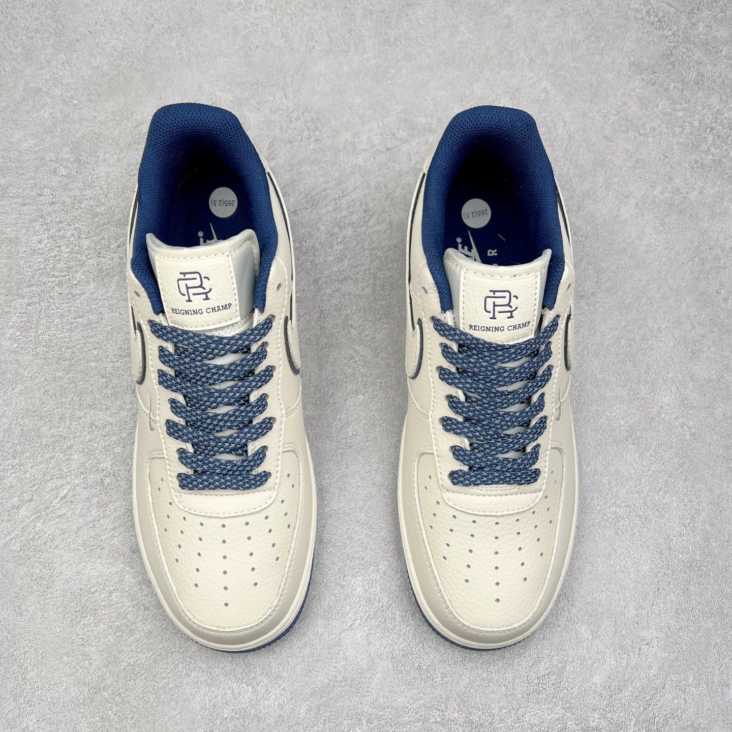 图片[2]-NK Air Force 1´07 Low 空军一号低帮百搭休闲运动板鞋 RC2369-176 柔软、弹性十足的缓震性能和出色的中底设计 横跨复古与现代的外型结合 造就出风靡全球 三十多年的Force 1 直到今天还深受青睐 实拍调校N版已经零色差零失真 百分百还原实物色彩所见即所得 不存在货不对板色差等低级问题 选购参考实物拍摄 不混卖不参货 只用心做好货严格选品 承诺混一赔十 尺码：36 36.5 37.5 38 38.5 39 40 40.5 41 42 42.5 43 44 44.5 45-选品中心