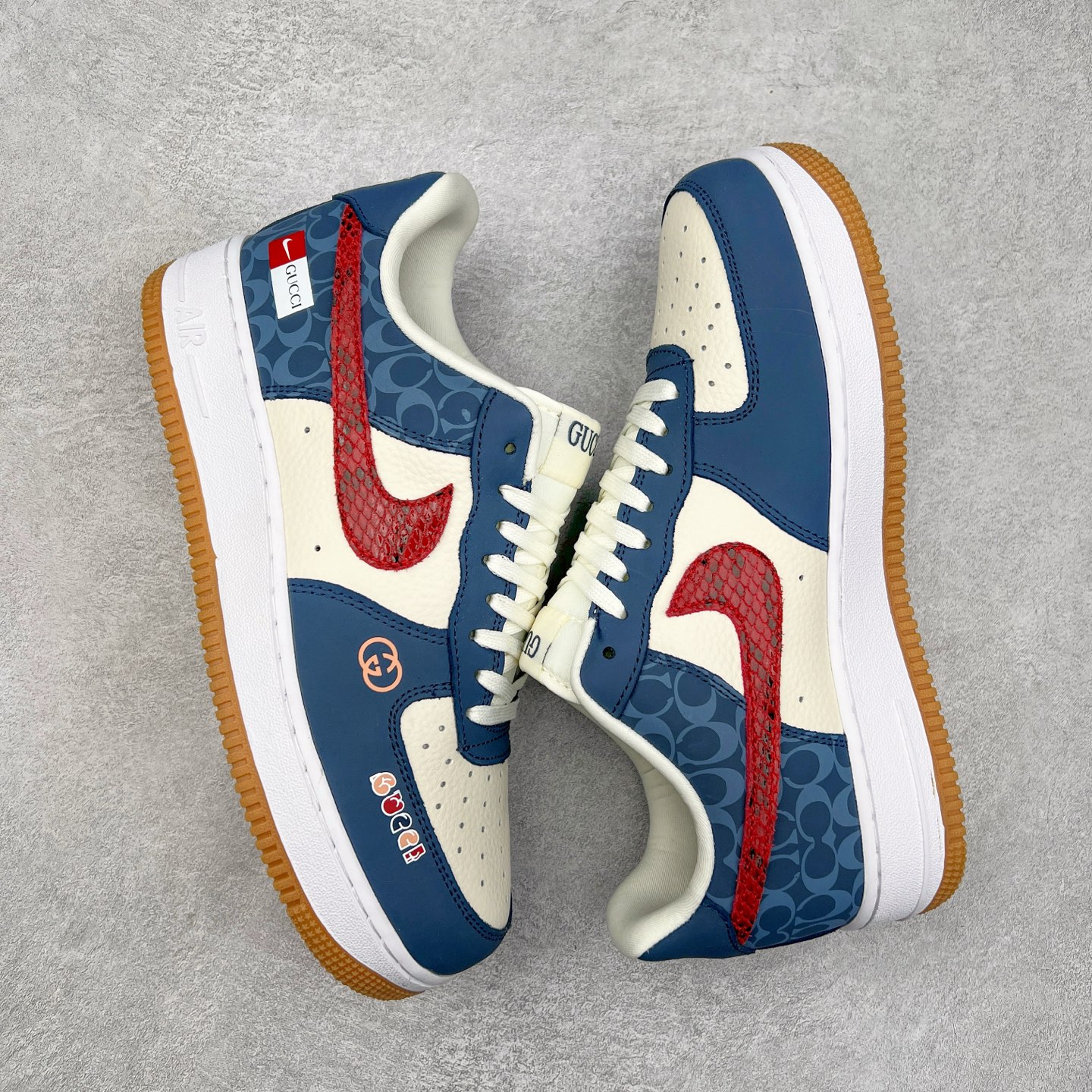 图片[3]-NK Air Force 1´07 Low 空军一号低帮百搭休闲运动板鞋 DF0188-039 柔软、弹性十足的缓震性能和出色的中底设计 横跨复古与现代的外型结合 造就出风靡全球 三十多年的Force 1 直到今天还深受青睐 实拍调校N版已经零色差零失真 百分百还原实物色彩所见即所得 不存在货不对板色差等低级问题 选购参考实物拍摄 不混卖不参货 只用心做好货严格选品 承诺混一赔十 尺码：36 36.5 37.5 38 38.5 39 40 40.5 41 42 42.5 43 44 44.5 45-选品中心