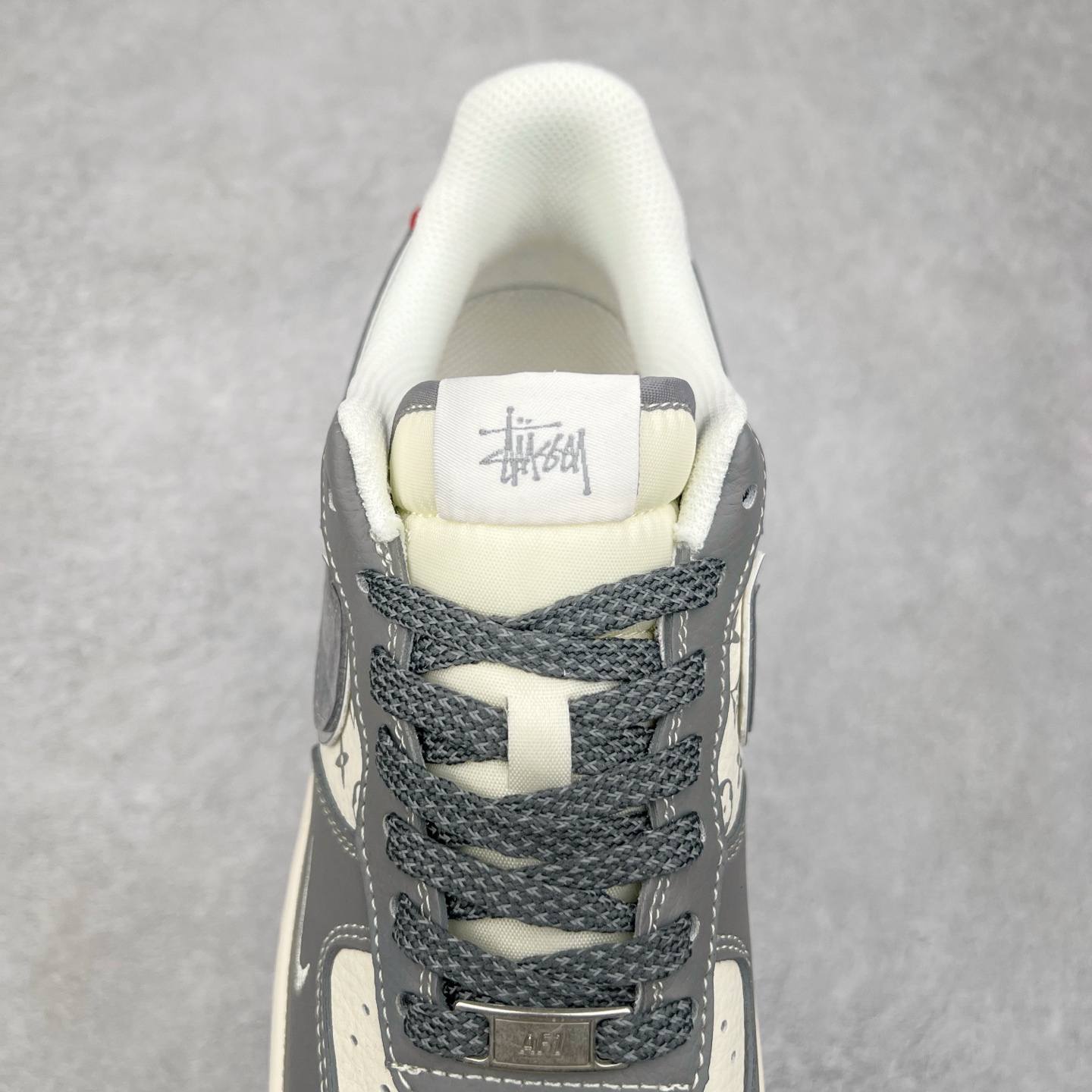 图片[5]-NK Air Force 1´07 Low 空军一号低帮百搭休闲运动板鞋 XZ6188-338 柔软、弹性十足的缓震性能和出色的中底设计 横跨复古与现代的外型结合 造就出风靡全球 三十多年的Force 1 直到今天还深受青睐 实拍调校N版已经零色差零失真 百分百还原实物色彩所见即所得 不存在货不对板色差等低级问题 选购参考实物拍摄 不混卖不参货 只用心做好货严格选品 承诺混一赔十 尺码：36 36.5 37.5 38 38.5 39 40 40.5 41 42 42.5 43 44 44.5 45-选品中心