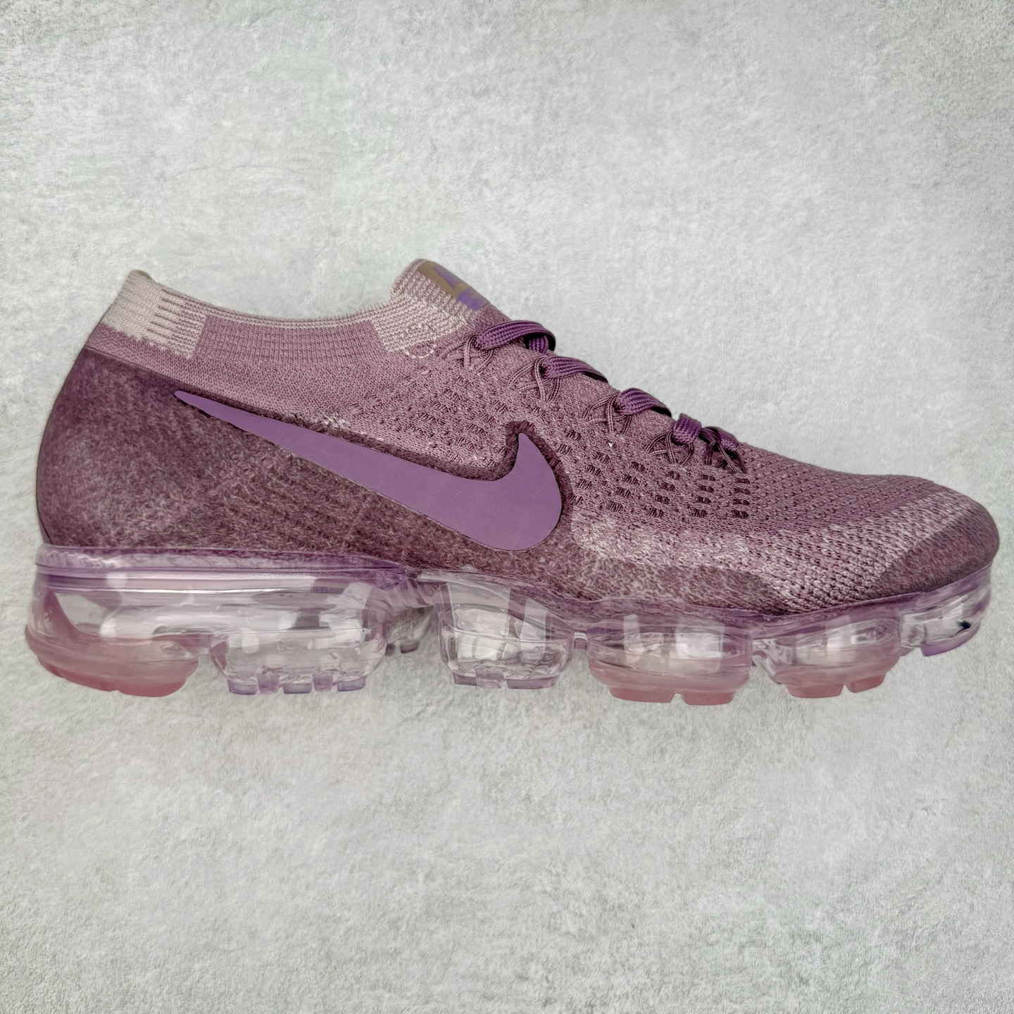 ＃纯原 NK Air VaporMax Flyknit 2018大气垫百搭慢跑鞋 849557-500 德产斯托尔针织横机生产原档案针织鞋面 侧面\\\”鱼骨线\\\”清晰立体 原底气垫 细节诠释一切质疑 原产标加持 换盒过验 实拍调校N版已经零色差零失真 百分百还原实物色彩所见即所得 不存在货不对板色差等低级问题 选购参考实物拍摄 不混卖不参货 只用心做好货严格选品 承诺混一赔十 尺码：36 36.5 37.5 38 38.5 39 40 40.5 41 42 42.5 43 44 44.5 45-选品中心