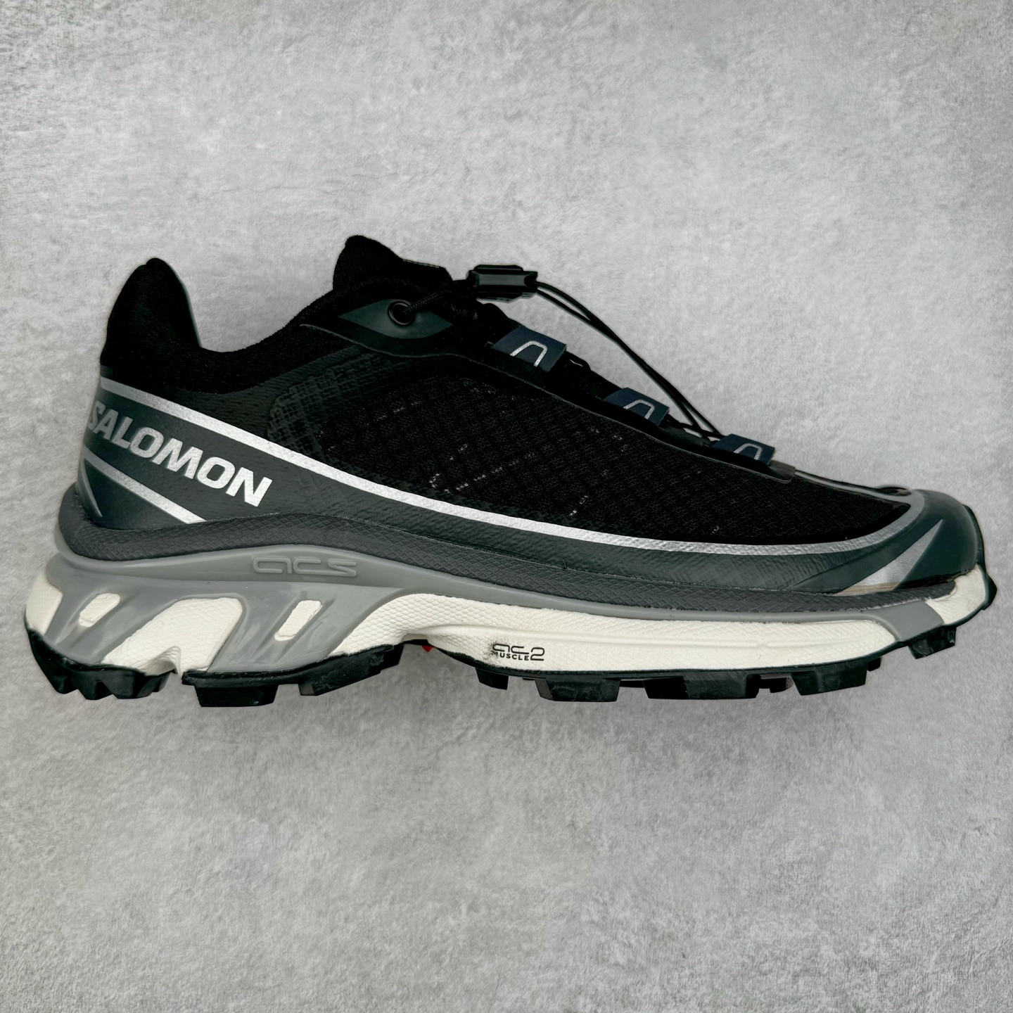 图片[6]-＃绿X/GX 纯原福利 Salomon XT-6 萨洛蒙复古潮流户外机能登山跑鞋 纯原外贸平台特供订单 耗时半年巨作 全套原纸板楦头开发 原厂特供网布配套加持 确保原汁原味 完美呈现版型 原档数据独家私模五层组合大底 男女鞋同步官方开发至46.5 原装Ortholite轻量化鞋垫 中底布带钢印编号 原厂TPU锁扣 进口港宝加持 后跟自然饱满 还原公司包裹性 鞋面以“锯齿”状的包裹系统呈现 在基色底之下加入了各种色点缀 将公司的最新技术和时尚前卫的造型融入耐用的长跑款式中 鞋面由 TPU 薄膜制成 并焊接在高耐磨网眼上 使其既时尚又坚固 由 ACS底盘支撑 可增强稳定性和支撑力 以及由橡胶凸耳 Contragrip外底覆盖的 EVA 缓冲中底 旨在应对崎岖的地形 鞋舌上的彩色Salomon 标签、Quicklace 系统以及鞋头、鞋舌和鞋跟上的附加品牌使细节更加完美 让穿着者可以轻松驾驭户外与通勤下的任何运动生活场景 无缝鞋身户外随意纵横 颜值与脚感兼备 出街通勤 绝对非常吸睛 你值得拥有 尺码：36 36.5 37.5 38 38.5 39 40 40.5 41 42 42.5 43 44 44.5 45 46 46.5 注意：偏小1码-选品中心