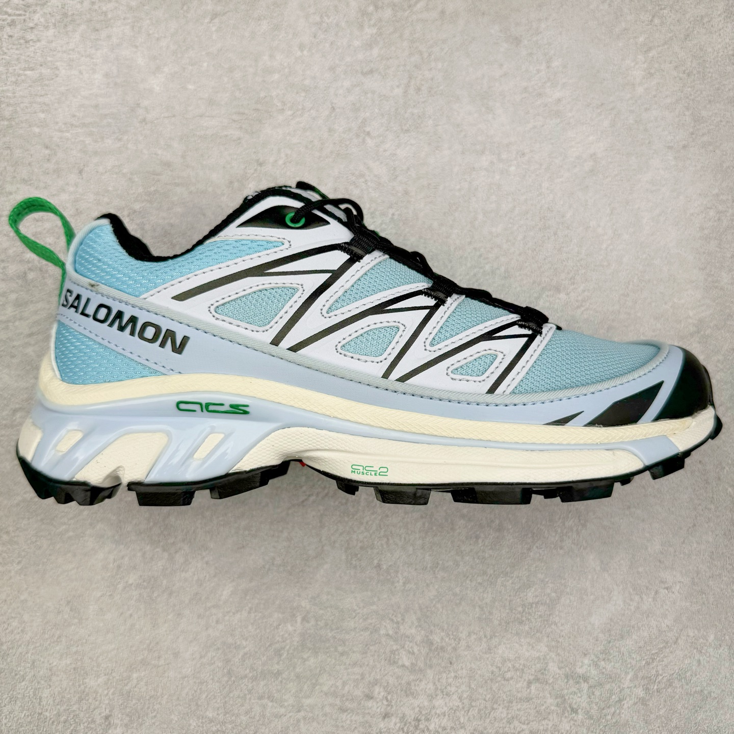 图片[2]-＃绿X/GX 纯原福利 Salomon XT-6 萨洛蒙复古潮流户外机能登山跑鞋 纯原外贸平台特供订单 耗时半年巨作 全套原纸板楦头开发 原厂特供网布配套加持 确保原汁原味 完美呈现版型 原档数据独家私模五层组合大底 男女鞋同步官方开发至46.5 原装Ortholite轻量化鞋垫 中底布带钢印编号 原厂TPU锁扣 进口港宝加持 后跟自然饱满 还原公司包裹性 鞋面以“锯齿”状的包裹系统呈现 在基色底之下加入了各种色点缀 将公司的最新技术和时尚前卫的造型融入耐用的长跑款式中 鞋面由 TPU 薄膜制成 并焊接在高耐磨网眼上 使其既时尚又坚固 由 ACS底盘支撑 可增强稳定性和支撑力 以及由橡胶凸耳 Contragrip外底覆盖的 EVA 缓冲中底 旨在应对崎岖的地形 鞋舌上的彩色Salomon 标签、Quicklace 系统以及鞋头、鞋舌和鞋跟上的附加品牌使细节更加完美 让穿着者可以轻松驾驭户外与通勤下的任何运动生活场景 无缝鞋身户外随意纵横 颜值与脚感兼备 出街通勤 绝对非常吸睛 你值得拥有 尺码：36 36.5 37.5 38 38.5 39 40 40.5 41 42 42.5 43 44 44.5 45 46 46.5 注意：偏小1码-选品中心