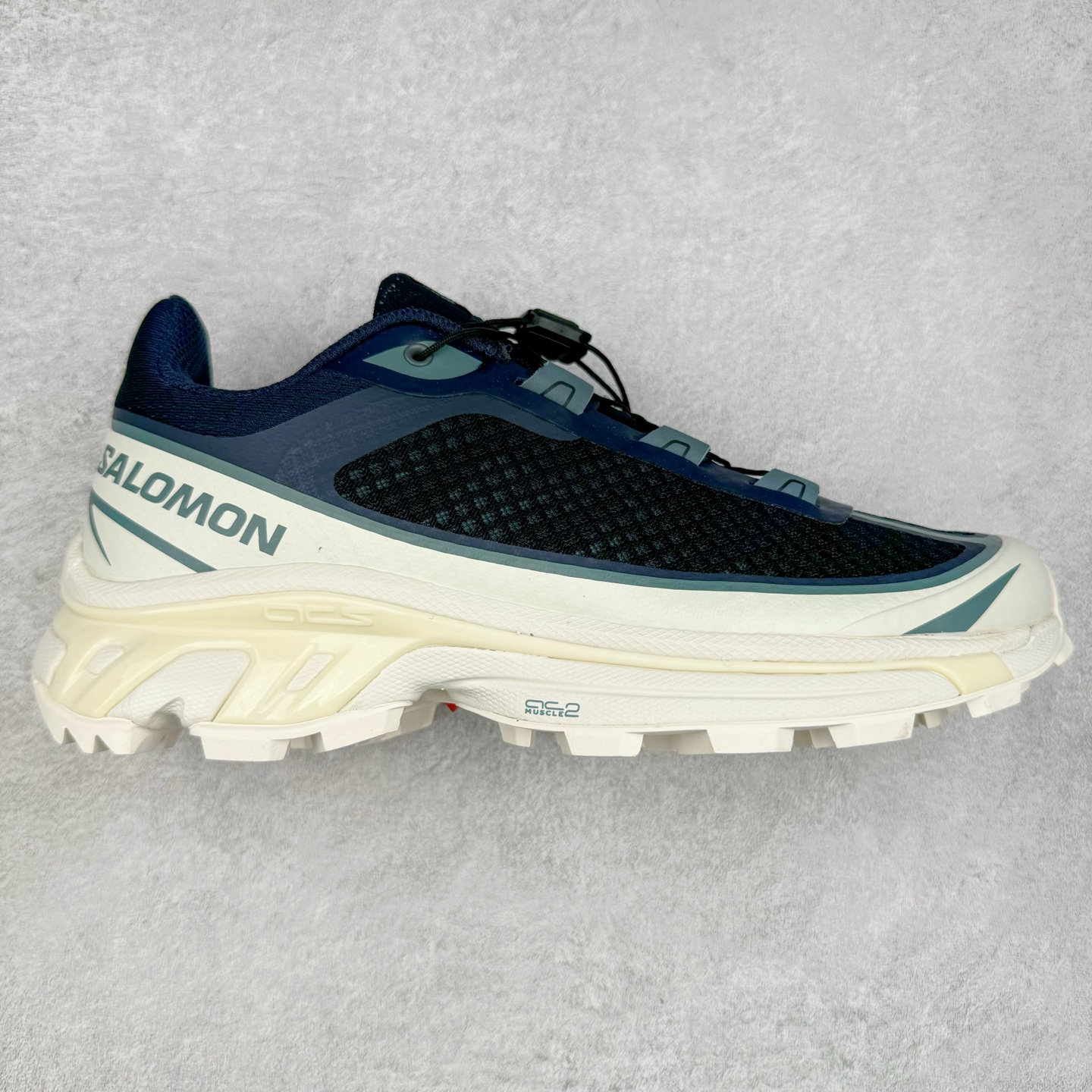 图片[8]-＃绿X/GX 纯原福利 Salomon XT-6 萨洛蒙复古潮流户外机能登山跑鞋 纯原外贸平台特供订单 耗时半年巨作 全套原纸板楦头开发 原厂特供网布配套加持 确保原汁原味 完美呈现版型 原档数据独家私模五层组合大底 男女鞋同步官方开发至46.5 原装Ortholite轻量化鞋垫 中底布带钢印编号 原厂TPU锁扣 进口港宝加持 后跟自然饱满 还原公司包裹性 鞋面以“锯齿”状的包裹系统呈现 在基色底之下加入了各种色点缀 将公司的最新技术和时尚前卫的造型融入耐用的长跑款式中 鞋面由 TPU 薄膜制成 并焊接在高耐磨网眼上 使其既时尚又坚固 由 ACS底盘支撑 可增强稳定性和支撑力 以及由橡胶凸耳 Contragrip外底覆盖的 EVA 缓冲中底 旨在应对崎岖的地形 鞋舌上的彩色Salomon 标签、Quicklace 系统以及鞋头、鞋舌和鞋跟上的附加品牌使细节更加完美 让穿着者可以轻松驾驭户外与通勤下的任何运动生活场景 无缝鞋身户外随意纵横 颜值与脚感兼备 出街通勤 绝对非常吸睛 你值得拥有 尺码：36 36.5 37.5 38 38.5 39 40 40.5 41 42 42.5 43 44 44.5 45 46 46.5 注意：偏小1码-选品中心