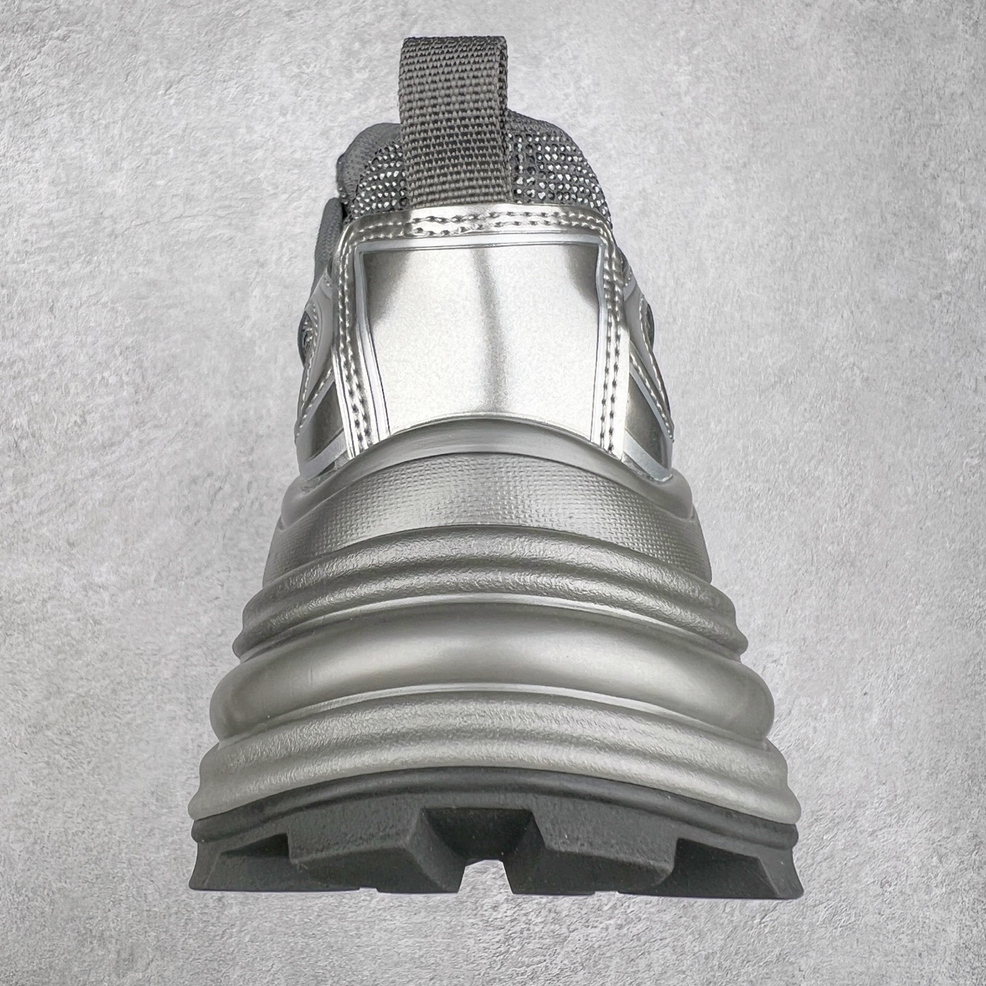 图片[8]-GG-CC Chunky Low白鹿同款独星球 2024新款GGCC低帮复古厚底增高老爹鞋 时髦look轻松定格 不费力展现率性氛围 原版正确大底 高档银盒 酷帅机能风不规则设计大底 8CM 增高厚底 大长腿既视感轻松拿捏 货号：G24X9833 尺码：35 36 37 38 39 40-选品中心