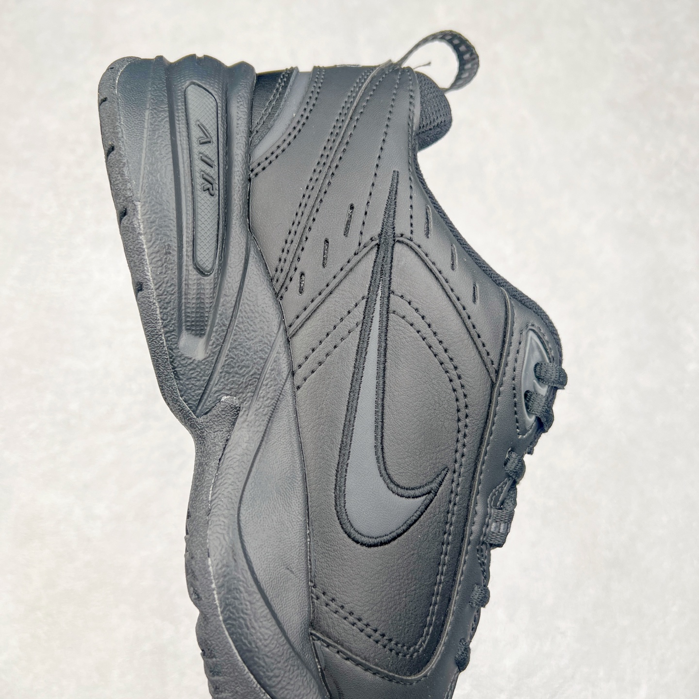 图片[6]-NK Air Monarch IV M2K Tekno 复古运动老爹鞋 正确原楦开发版型 内置Air气垫版本 细节完美还原 复古潮流优质皮革打造鞋面 夸张流线极符 风靡老爹元素 外形延续当下潮流得未来感老爹鞋 设计干净配色风格也带有浓郁的复古感受 极为独特 货号：415445-188 尺码：36 36.5 37.5 38 38.5 39 40 40.5 41 42 42.5 43 44 44.5 45-选品中心