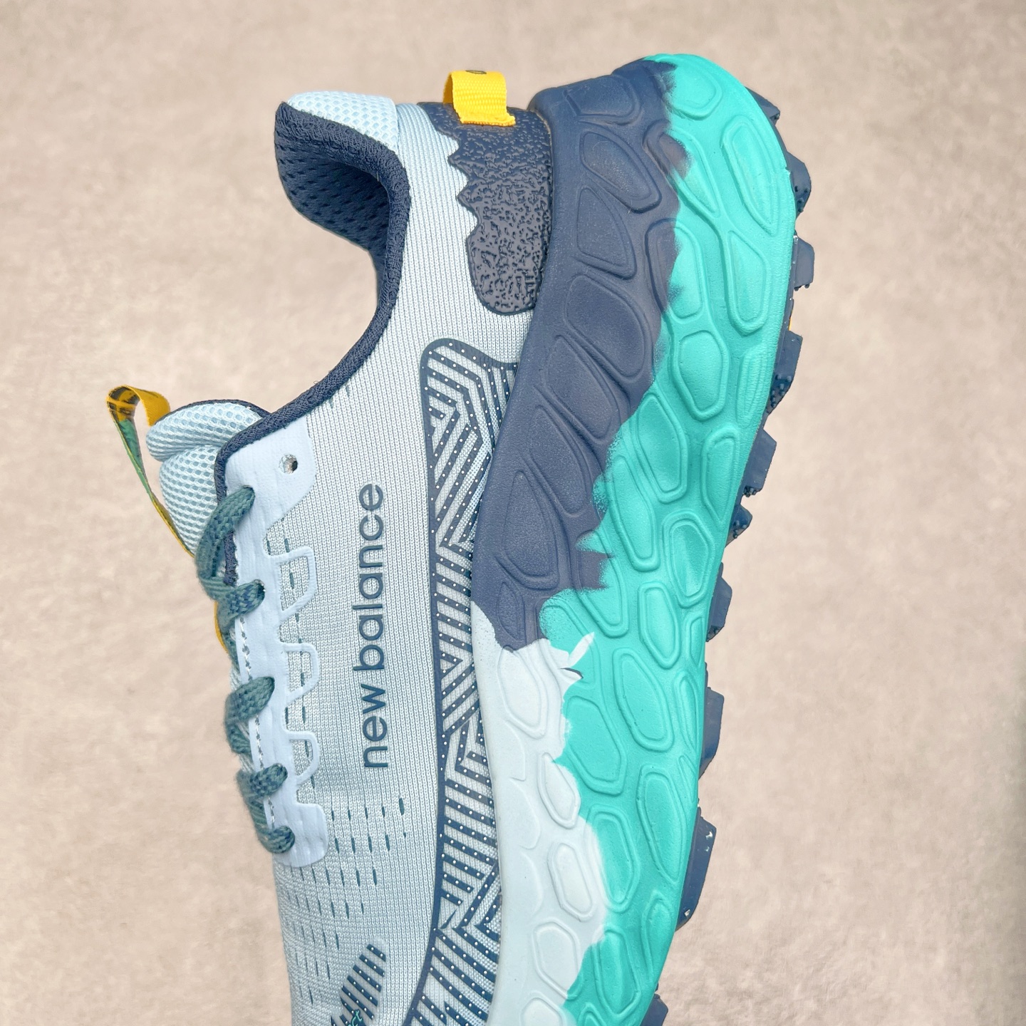 图片[7]-New Balance Fresh Foam X Trail More v3 新百伦NB莫尔V3系列低帮轻量化厚底户外越野休闲运动慢跑鞋 MTMORNGR 无论是越野训练跑还是享受自然美景 New Balance Fresh Foam X Trail More v3 都能确保双脚凉爽舒适 获得缓震支撑 这款越野跑鞋採用透气的合成/网眼鞋面 加上双层 Fresh Foam X 中底实现绝佳舒适著感 搭载鞋头防护科技与 All Terrain 系列最厚鞋底 可防止碎石跑入鞋内 让你尽情探索不受限 尺码：36 37 37.5 38 38.5 39.5 40 40.5 41.5 42 42.5 43 44 44.5 45-选品中心