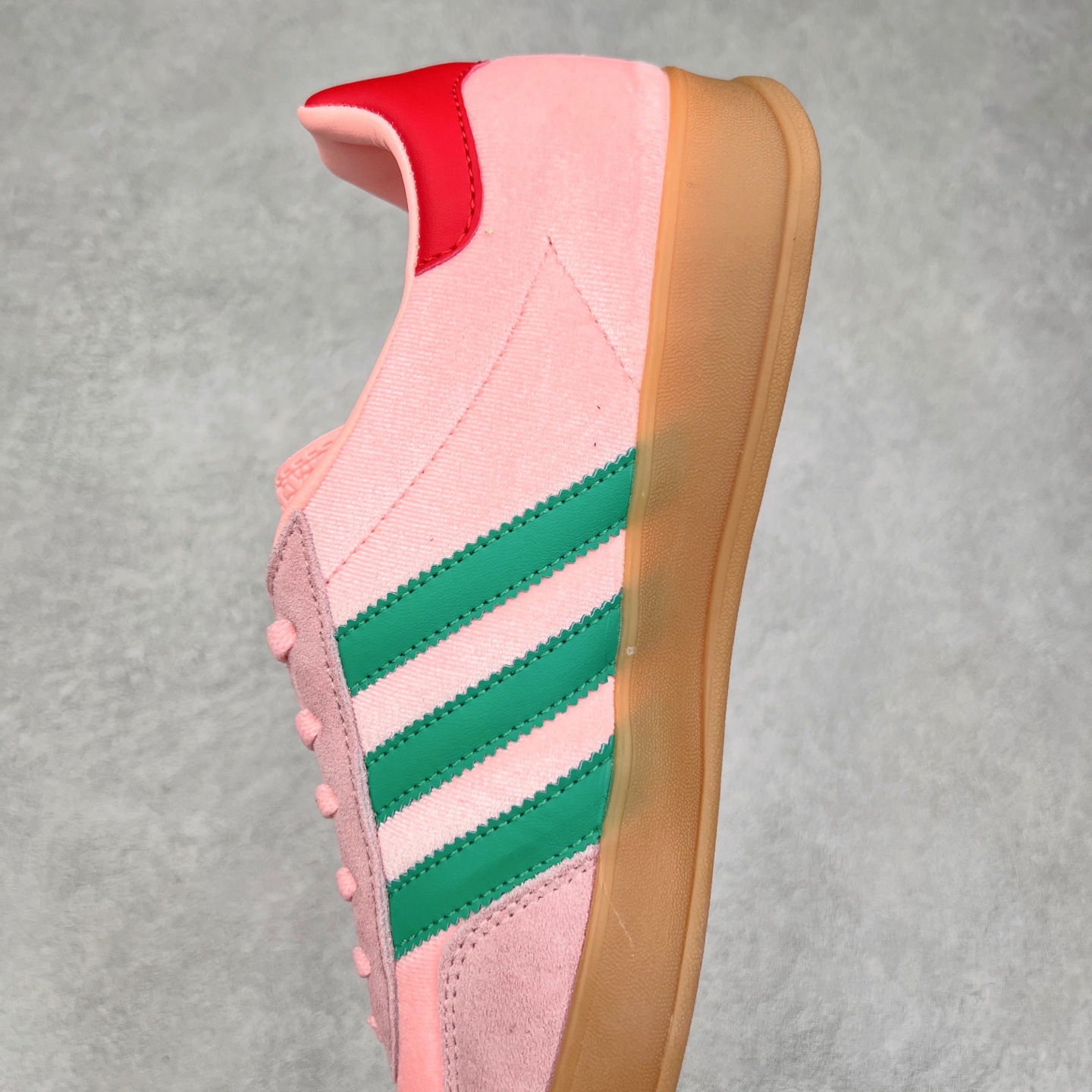 图片[7]-AD Gazelle Indoor Trainers 羚羊内训系列低帮复古百搭休闲运动德训风板鞋 JI2713 90年代经典的复刻版！自60年代以足球训练鞋面世以来,Gazelle就以其经典设计席卷全球。1991年版本的复刻,再造经典Gazelle。采用皮革打造,搭配浊色细节,让这款经典更加简约。尺码：36 36⅔ 37⅓ 38 38⅔ 39⅓ 40 40⅔ 41⅓ 42 42⅔ 43⅓ 44⅓ 44⅔ 45-选品中心