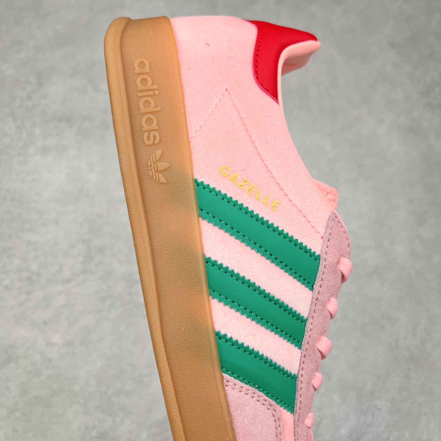 图片[6]-AD Gazelle Indoor Trainers 羚羊内训系列低帮复古百搭休闲运动德训风板鞋 JI2713 90年代经典的复刻版！自60年代以足球训练鞋面世以来,Gazelle就以其经典设计席卷全球。1991年版本的复刻,再造经典Gazelle。采用皮革打造,搭配浊色细节,让这款经典更加简约。尺码：36 36⅔ 37⅓ 38 38⅔ 39⅓ 40 40⅔ 41⅓ 42 42⅔ 43⅓ 44⅓ 44⅔ 45-选品中心