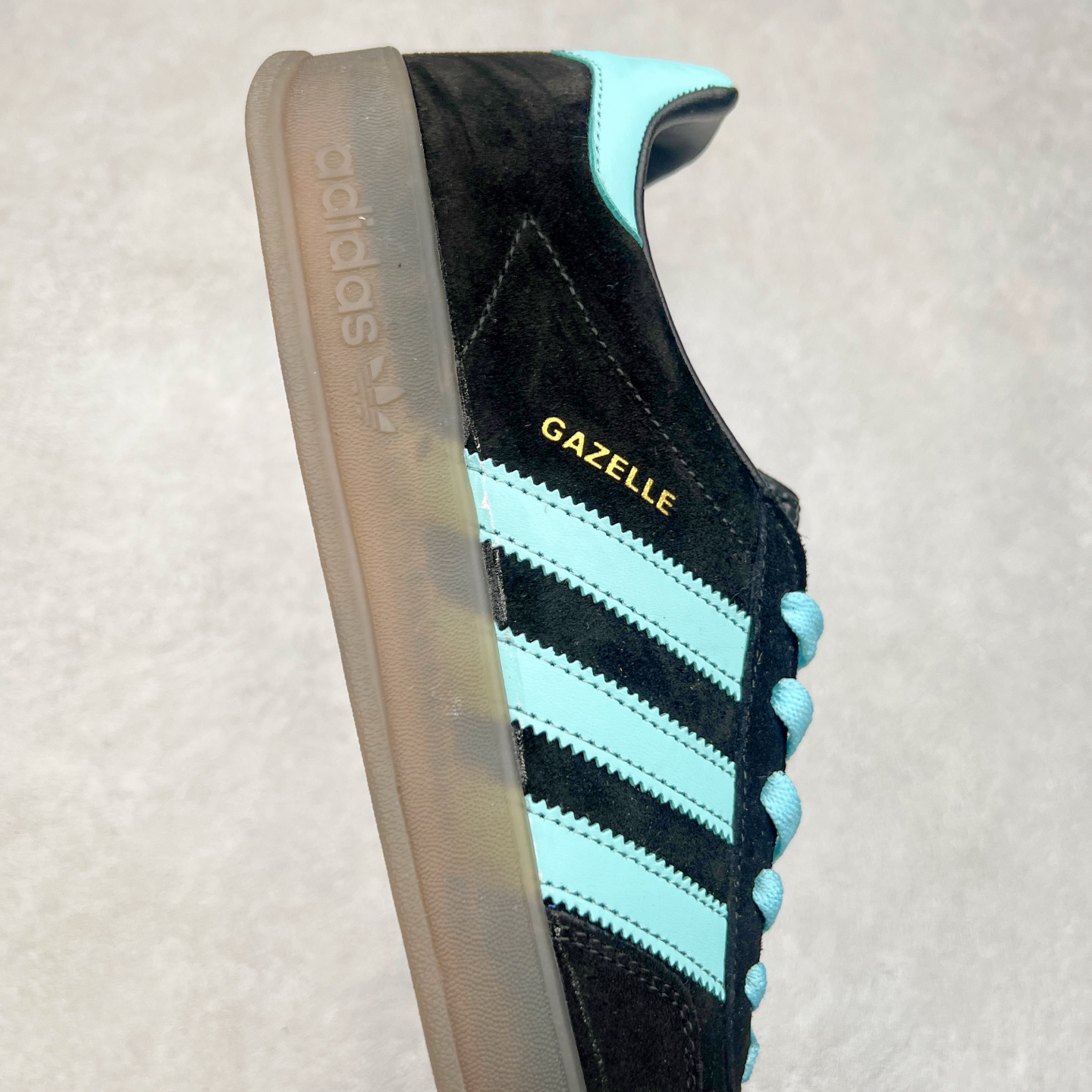 图片[6]-AD Gazelle Indoor Trainers 羚羊内训系列低帮复古百搭休闲运动德训风板鞋 JR7112 90年代经典的复刻版！自60年代以足球训练鞋面世以来,Gazelle就以其经典设计席卷全球。1991年版本的复刻,再造经典Gazelle。采用皮革打造,搭配浊色细节,让这款经典更加简约。尺码：36 36⅔ 37⅓ 38 38⅔ 39⅓ 40 40⅔ 41⅓ 42 42⅔ 43⅓ 44⅓ 44⅔ 45-选品中心