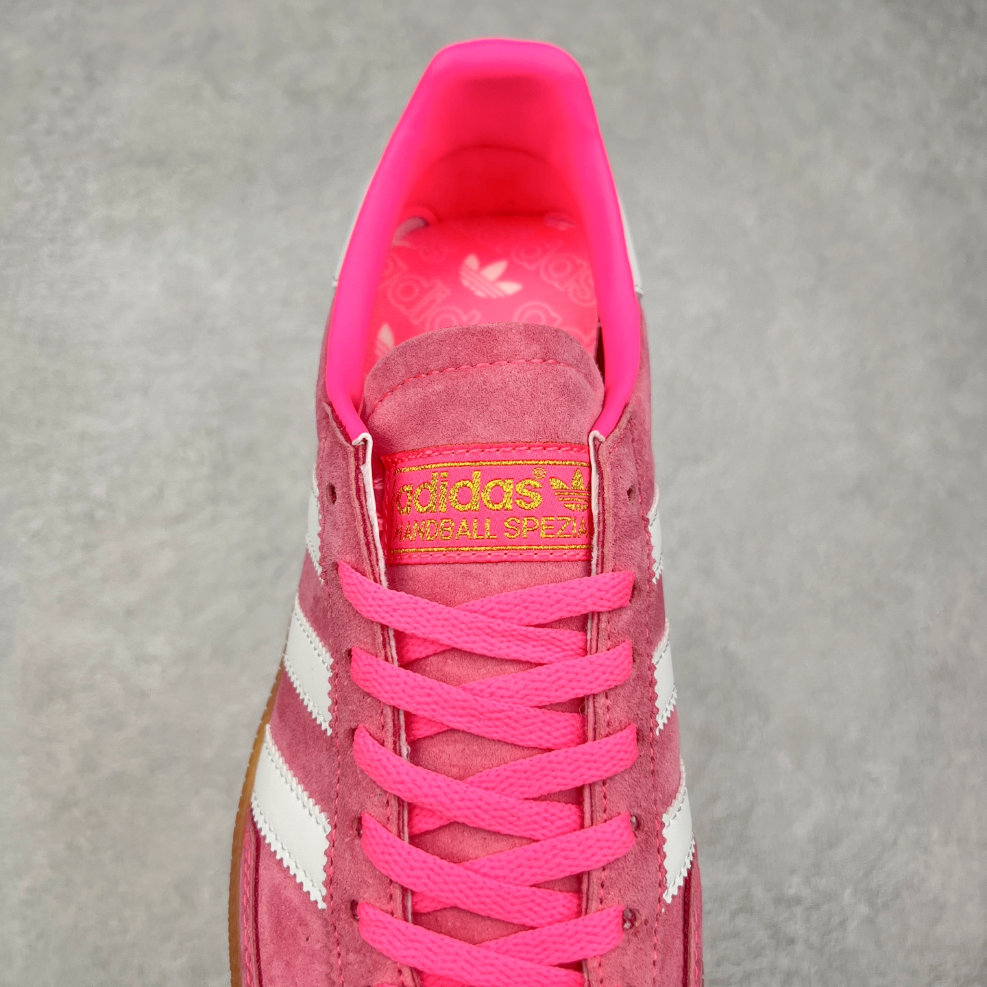 图片[5]-AD Gazelle Indoor Trainers 羚羊内训系列低帮复古百搭休闲运动德训风板鞋 JI2654 90年代经典的复刻版！自60年代以足球训练鞋面世以来,Gazelle就以其经典设计席卷全球。1991年版本的复刻,再造经典Gazelle。采用皮革打造,搭配浊色细节,让这款经典更加简约。尺码：36 36⅔ 37⅓ 38 38⅔ 39⅓ 40 40⅔ 41⅓ 42 42⅔ 43⅓ 44⅓ 44⅔ 45-选品中心