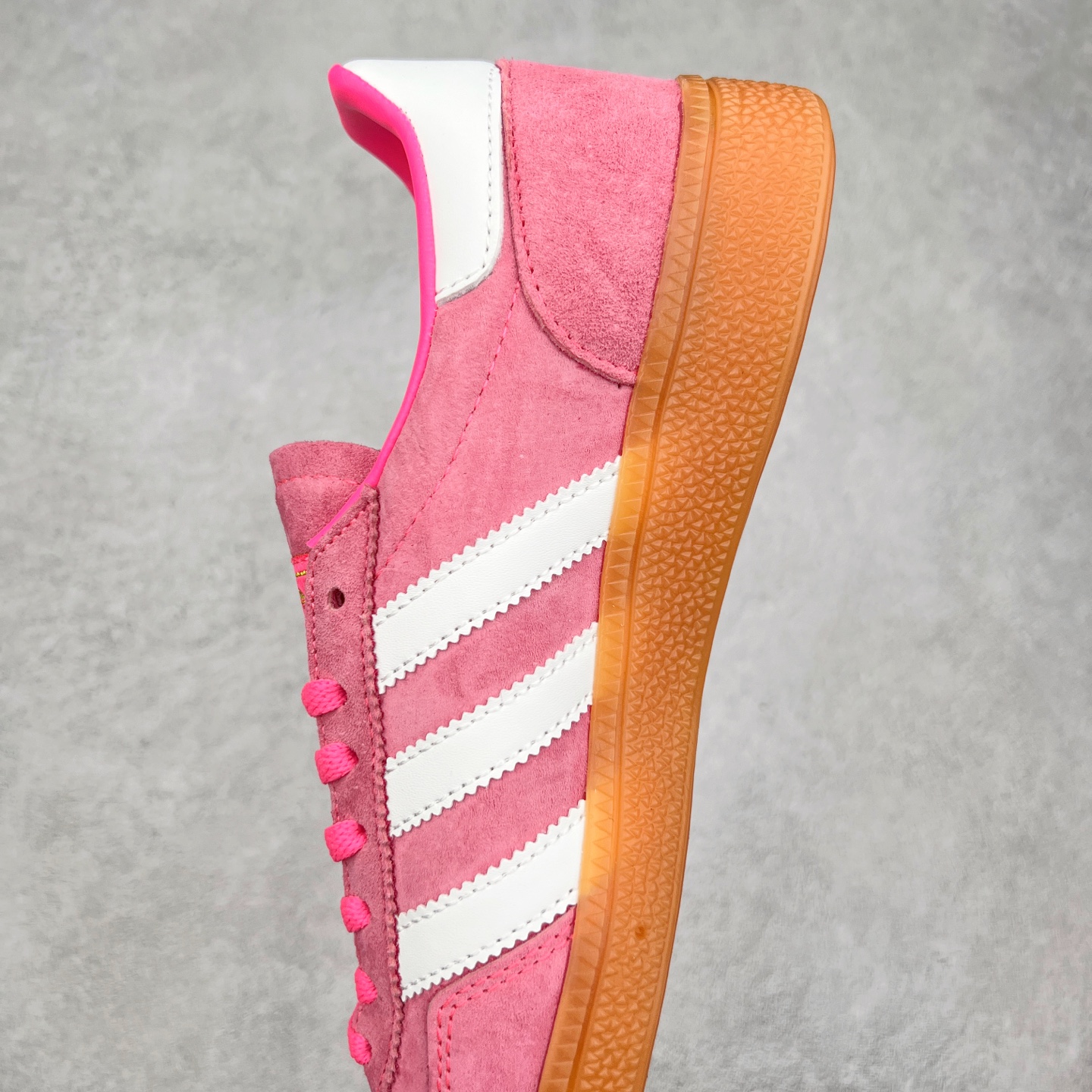 图片[7]-AD Gazelle Indoor Trainers 羚羊内训系列低帮复古百搭休闲运动德训风板鞋 JI2654 90年代经典的复刻版！自60年代以足球训练鞋面世以来,Gazelle就以其经典设计席卷全球。1991年版本的复刻,再造经典Gazelle。采用皮革打造,搭配浊色细节,让这款经典更加简约。尺码：36 36⅔ 37⅓ 38 38⅔ 39⅓ 40 40⅔ 41⅓ 42 42⅔ 43⅓ 44⅓ 44⅔ 45-选品中心