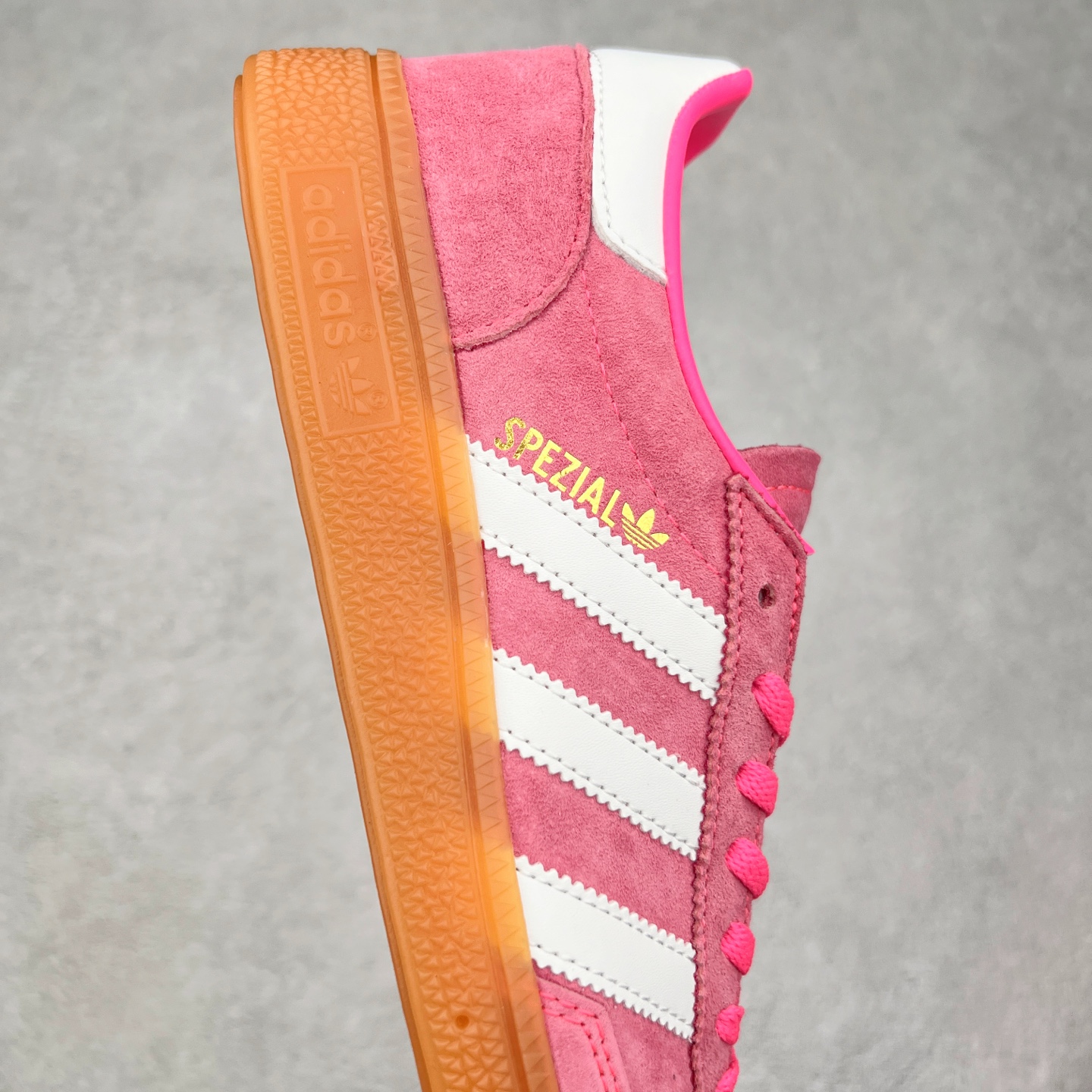 图片[6]-AD Gazelle Indoor Trainers 羚羊内训系列低帮复古百搭休闲运动德训风板鞋 JI2654 90年代经典的复刻版！自60年代以足球训练鞋面世以来,Gazelle就以其经典设计席卷全球。1991年版本的复刻,再造经典Gazelle。采用皮革打造,搭配浊色细节,让这款经典更加简约。尺码：36 36⅔ 37⅓ 38 38⅔ 39⅓ 40 40⅔ 41⅓ 42 42⅔ 43⅓ 44⅓ 44⅔ 45-选品中心